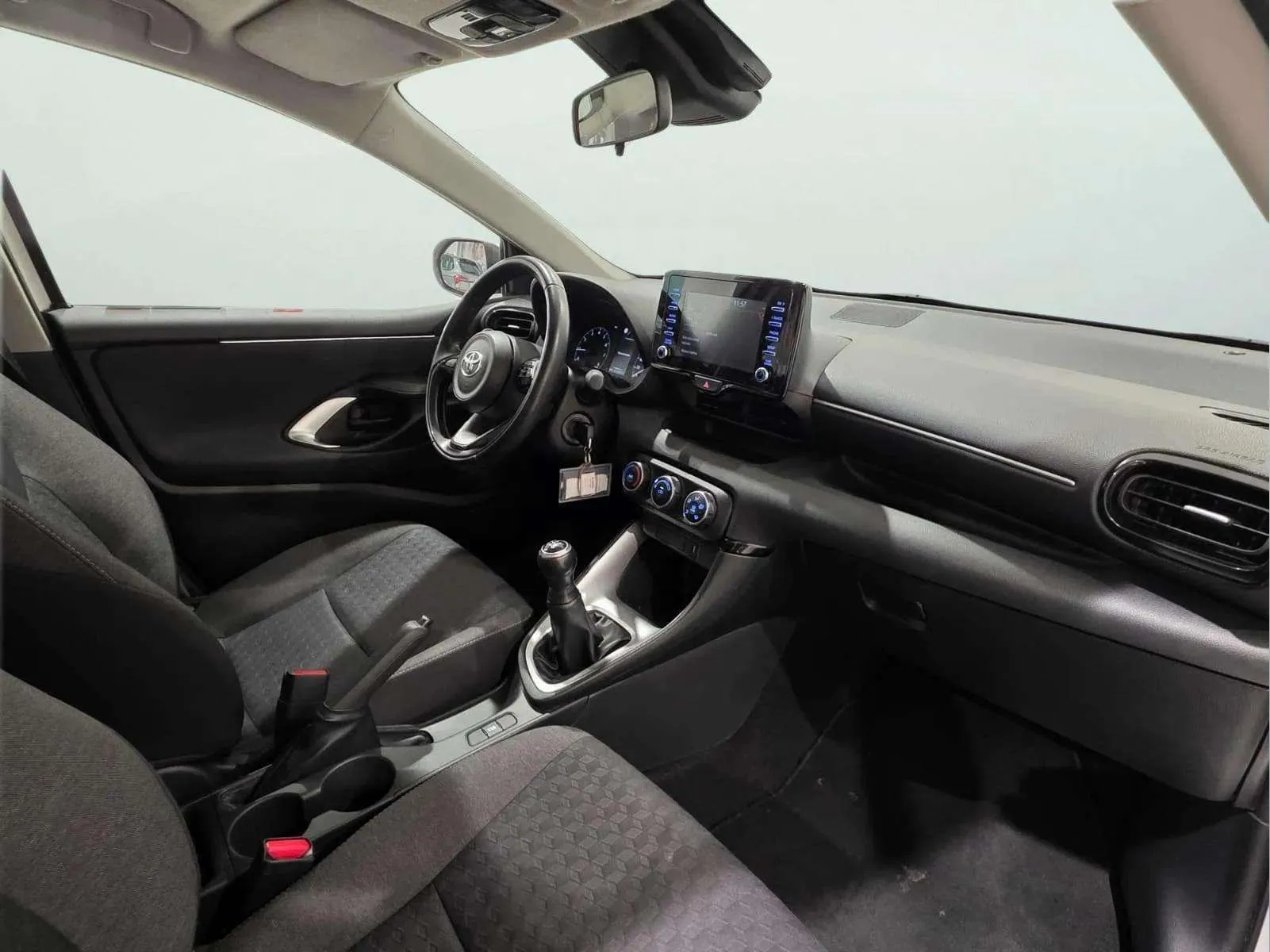 Toyota Yaris Comfort - foto 13