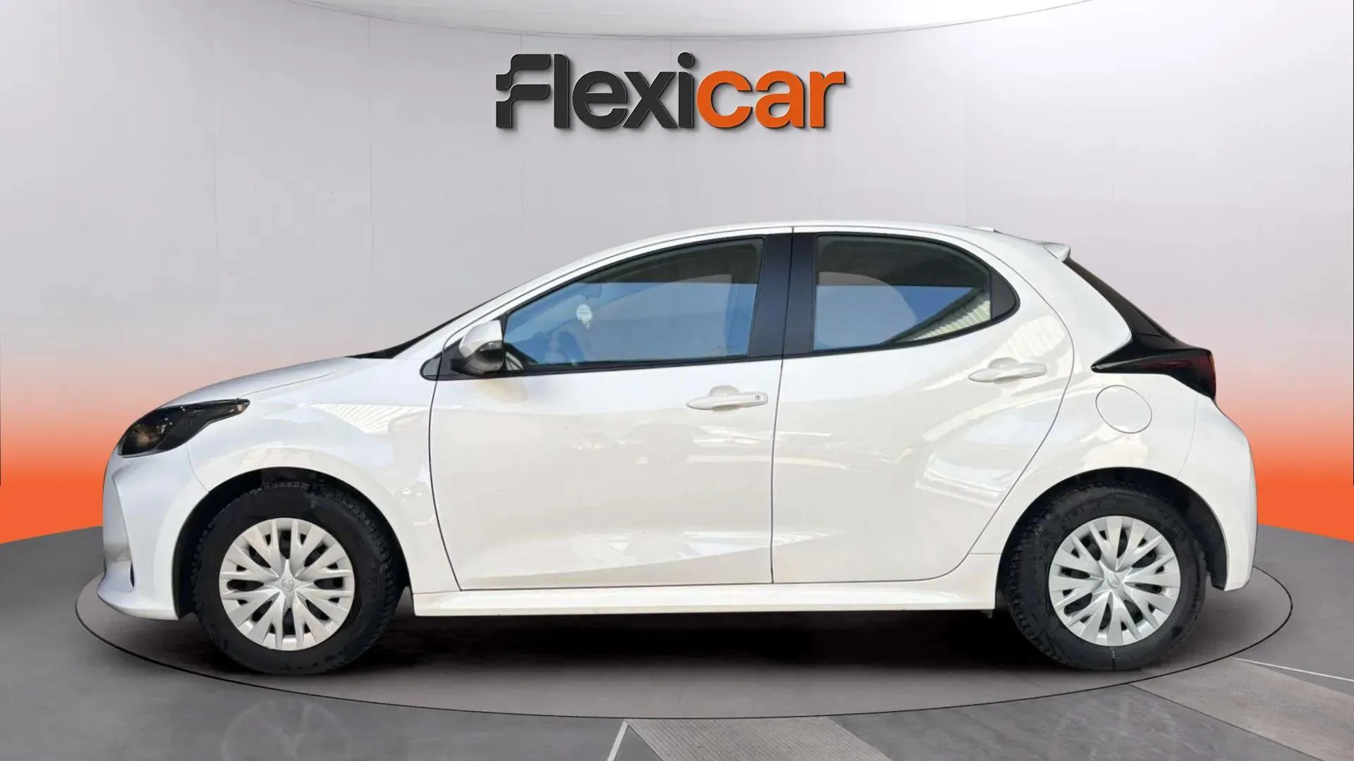 Toyota Yaris Comfort - foto 5