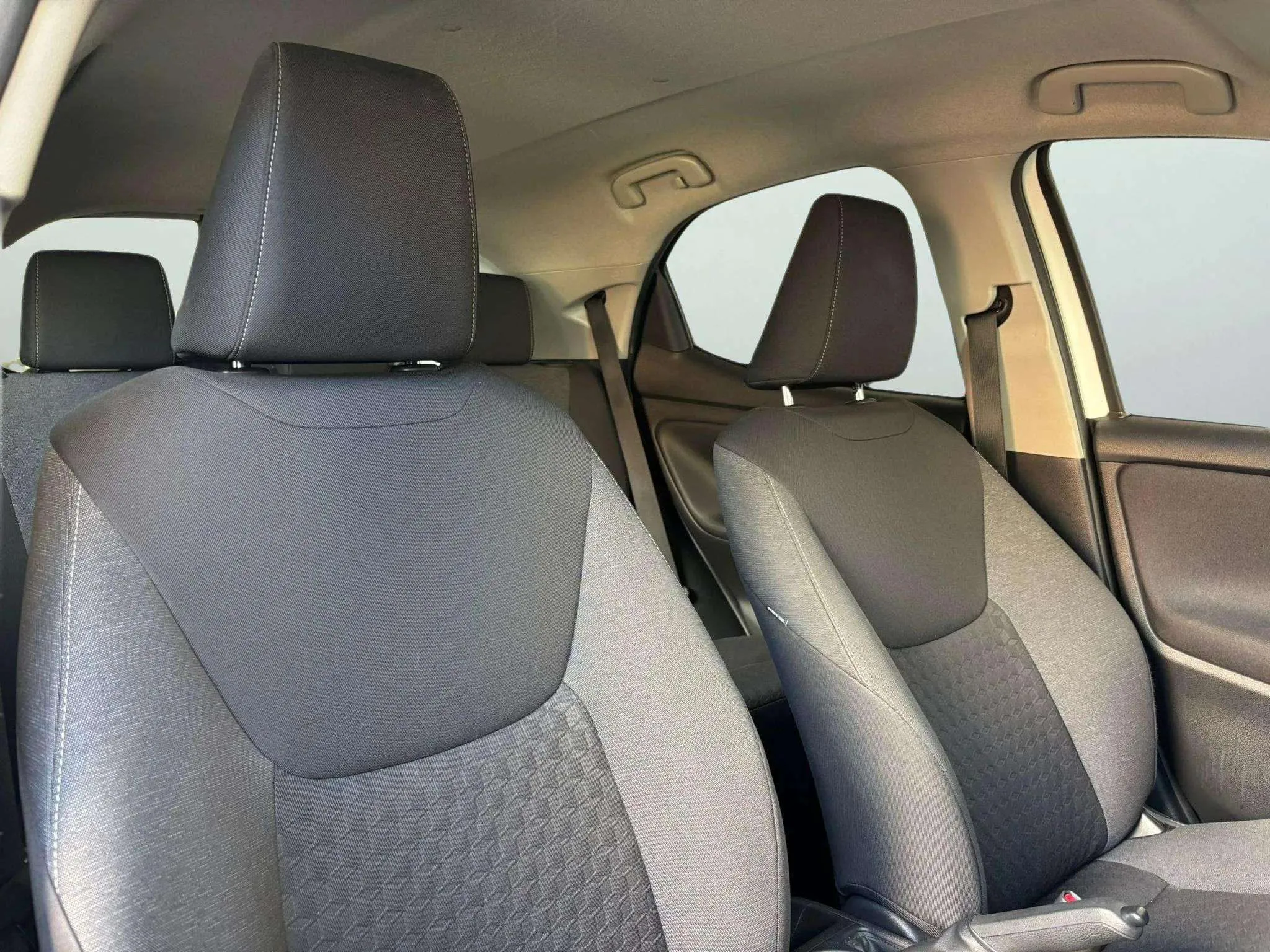 Toyota Yaris Comfort - foto 10