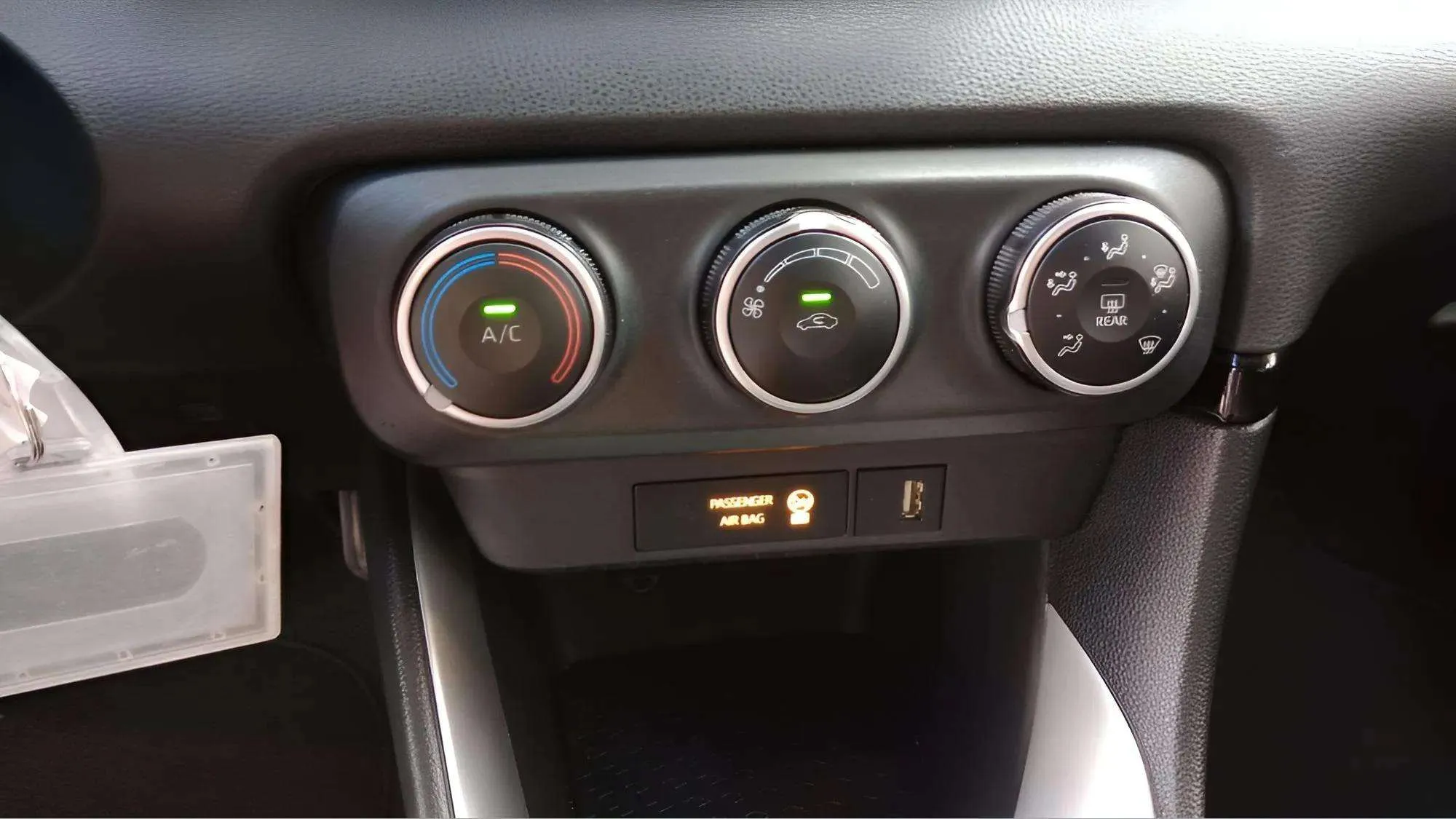 Toyota Yaris Comfort - foto 20