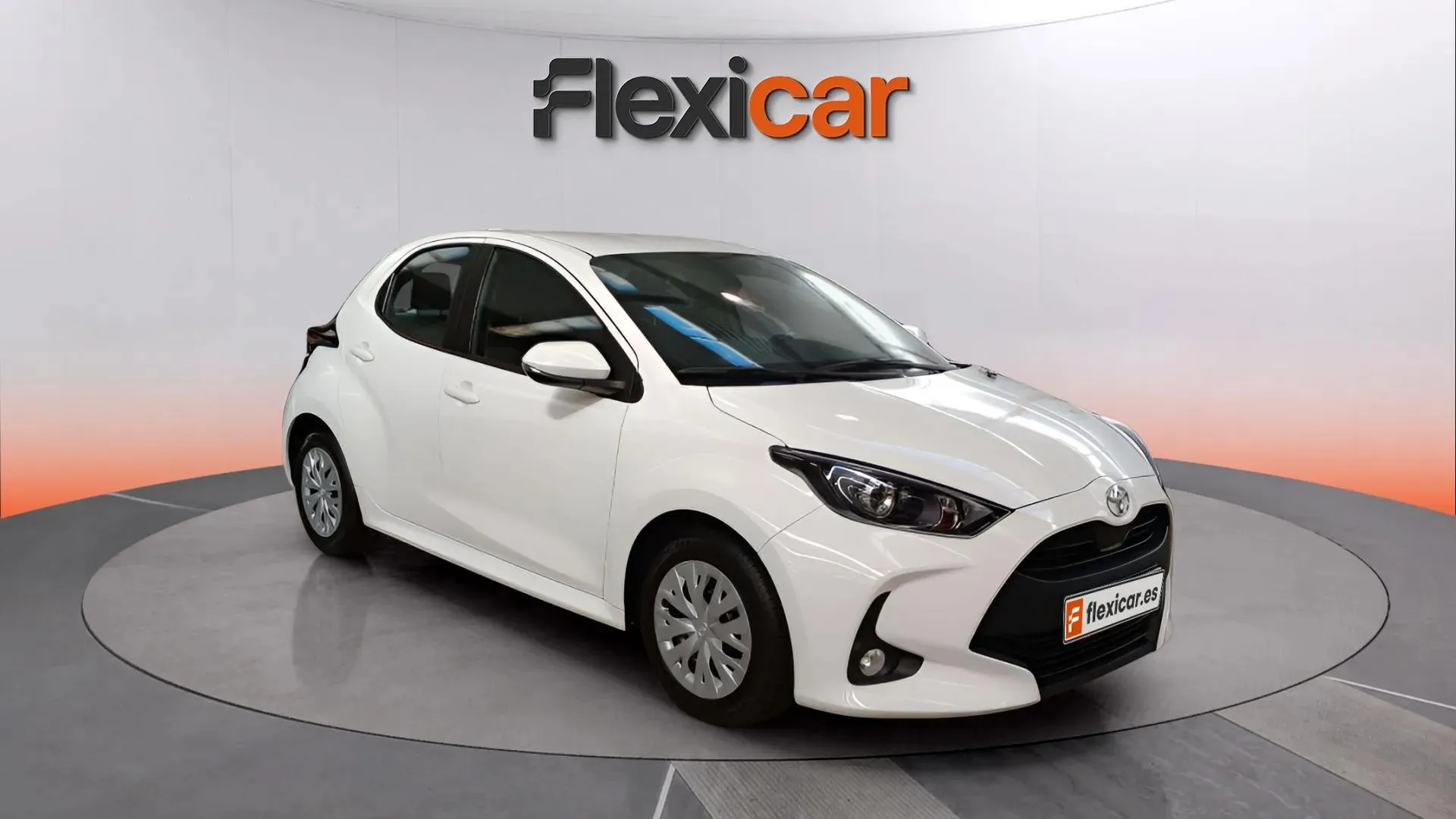 Toyota Yaris Comfort - foto 1