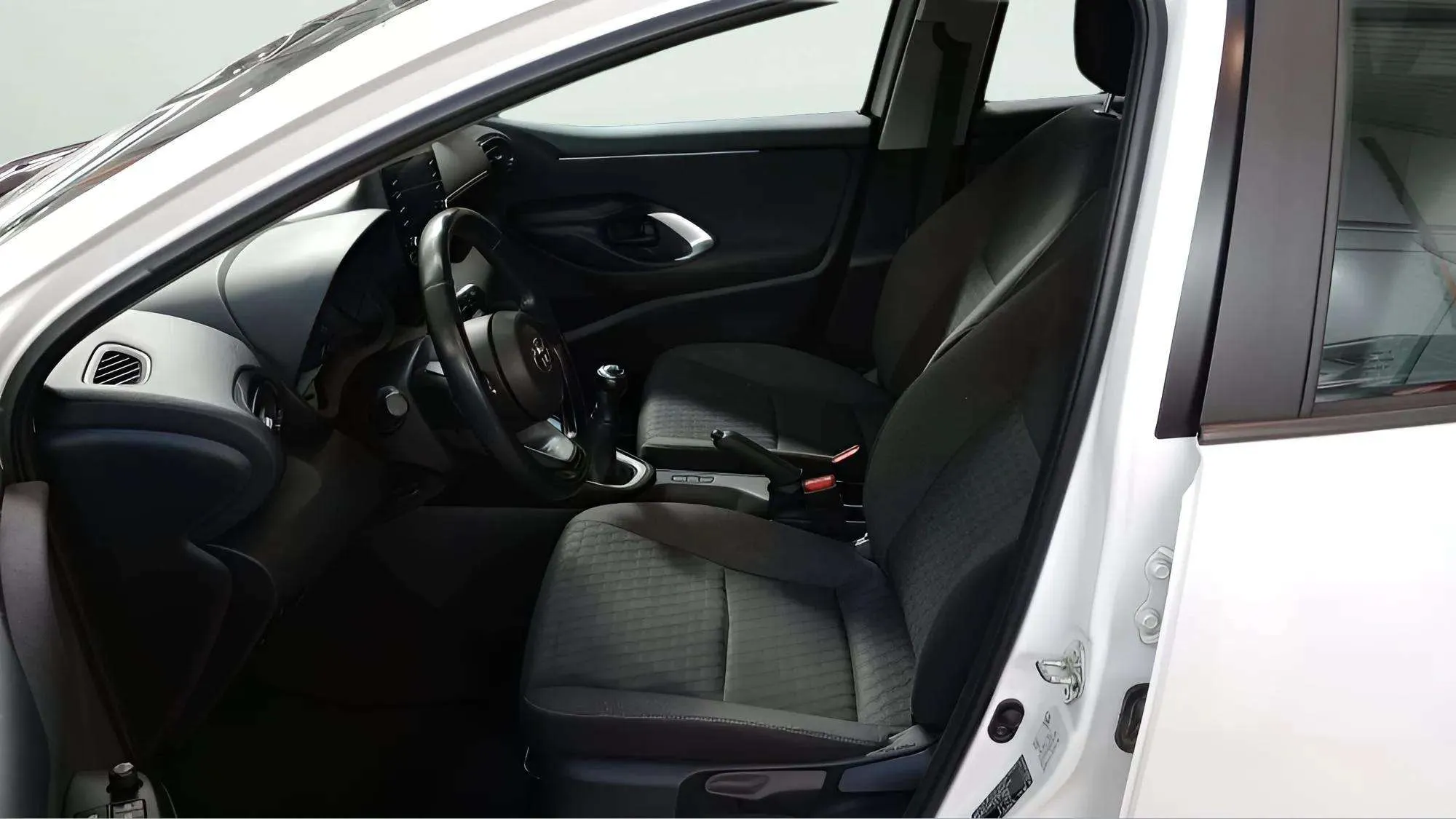 Toyota Yaris Comfort - foto 14