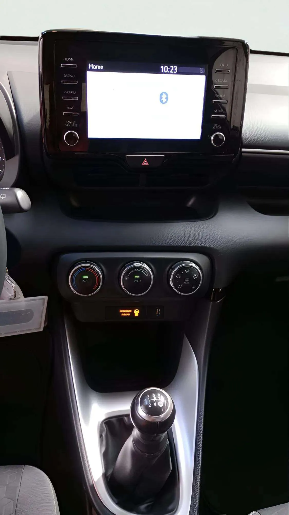 Toyota Yaris Comfort - foto 16