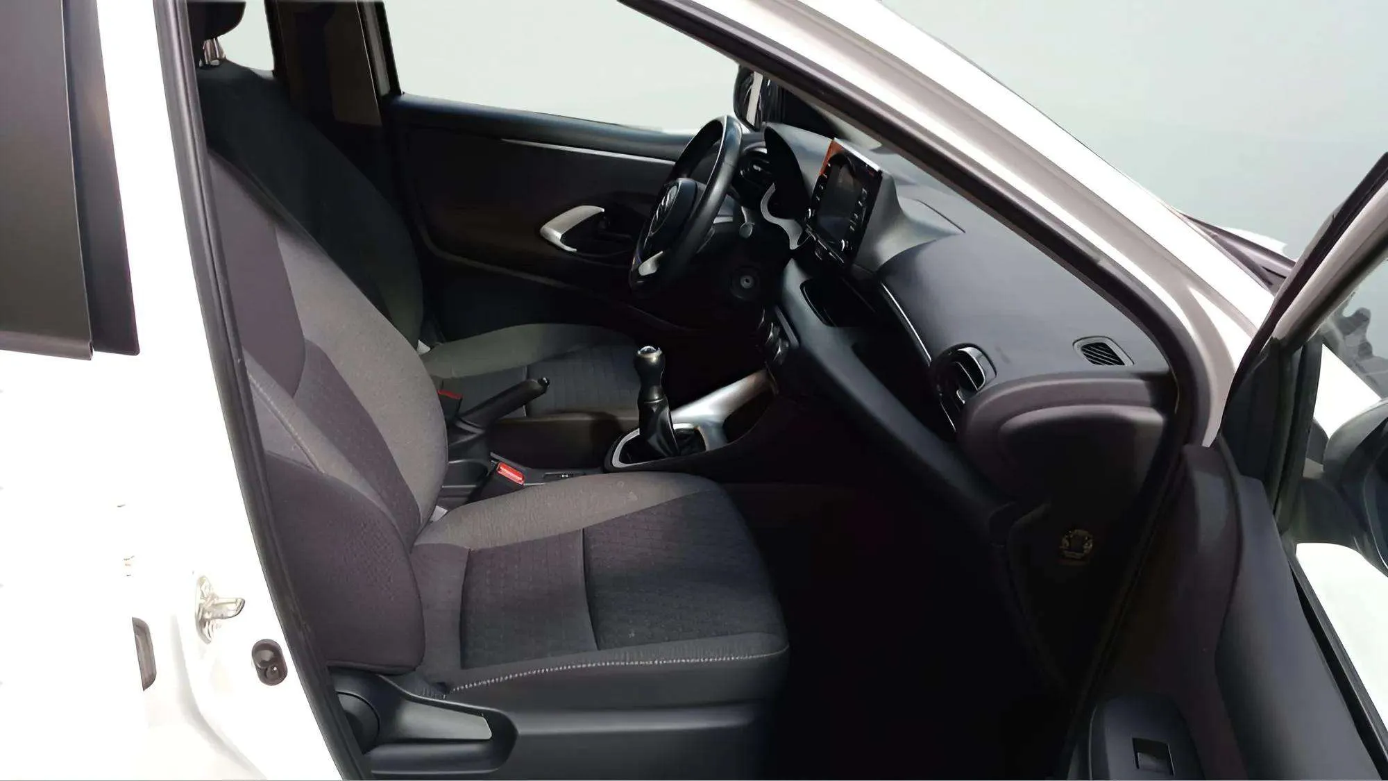 Toyota Yaris Comfort - foto 15