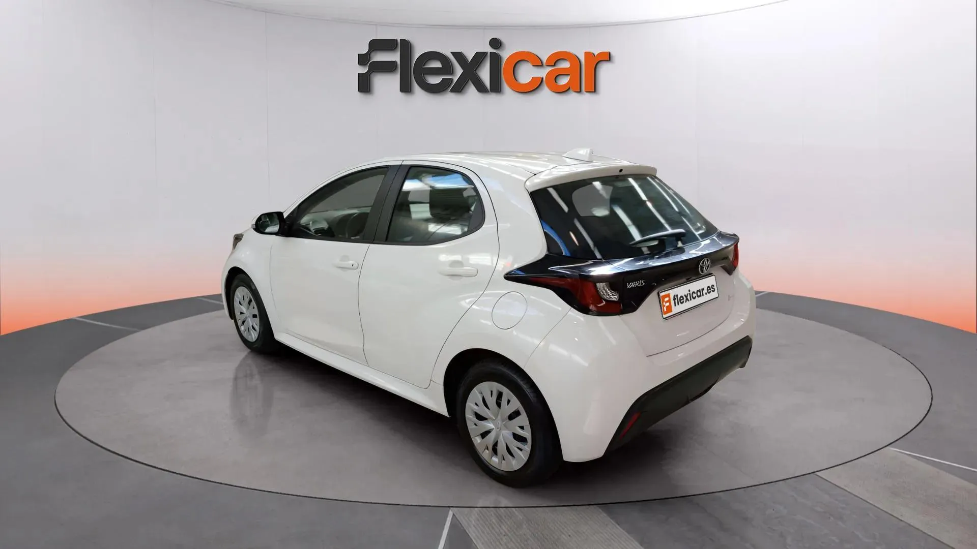Toyota Yaris Comfort - foto 4