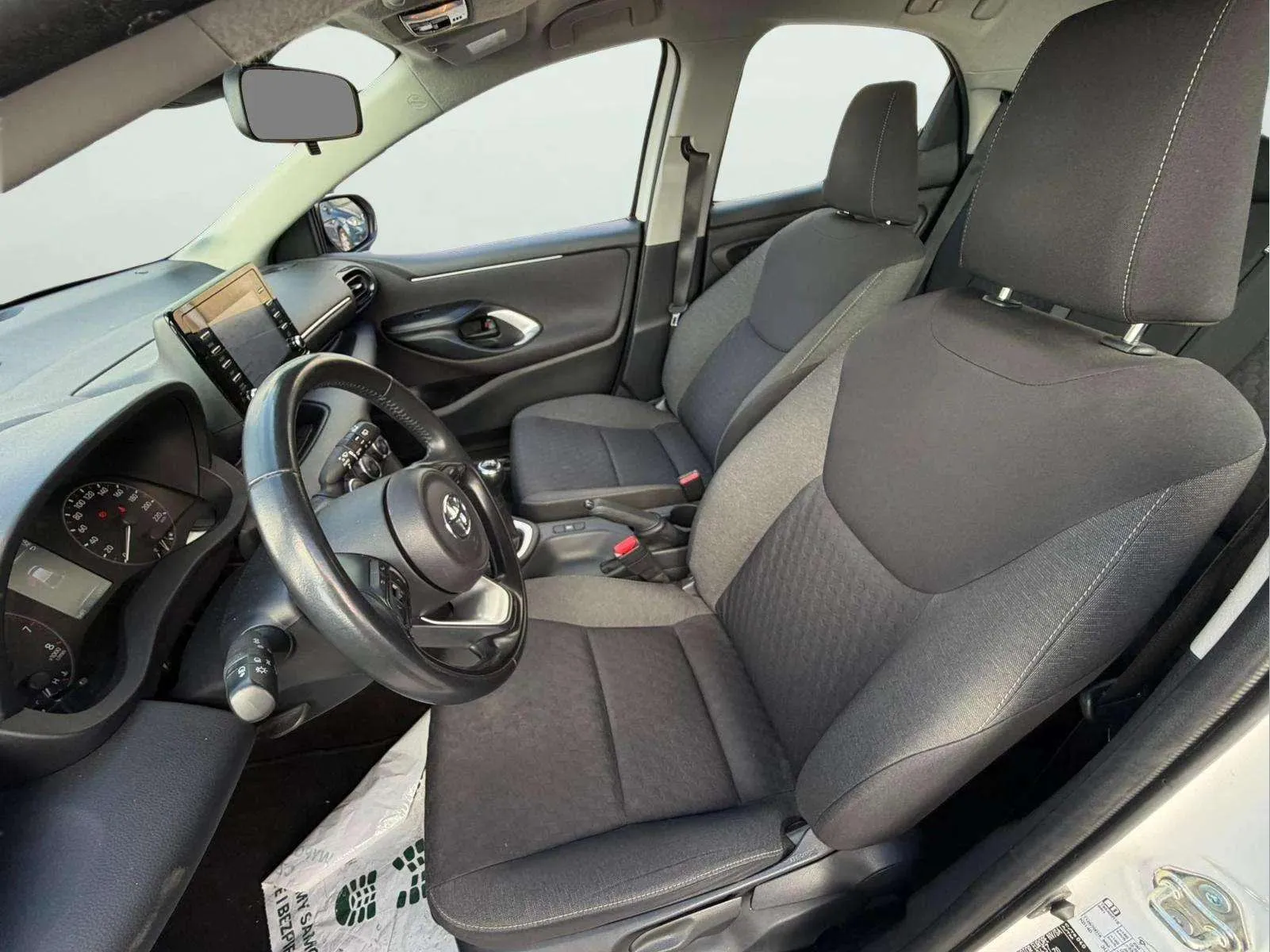 Toyota Yaris 1.0 Confort - foto 10