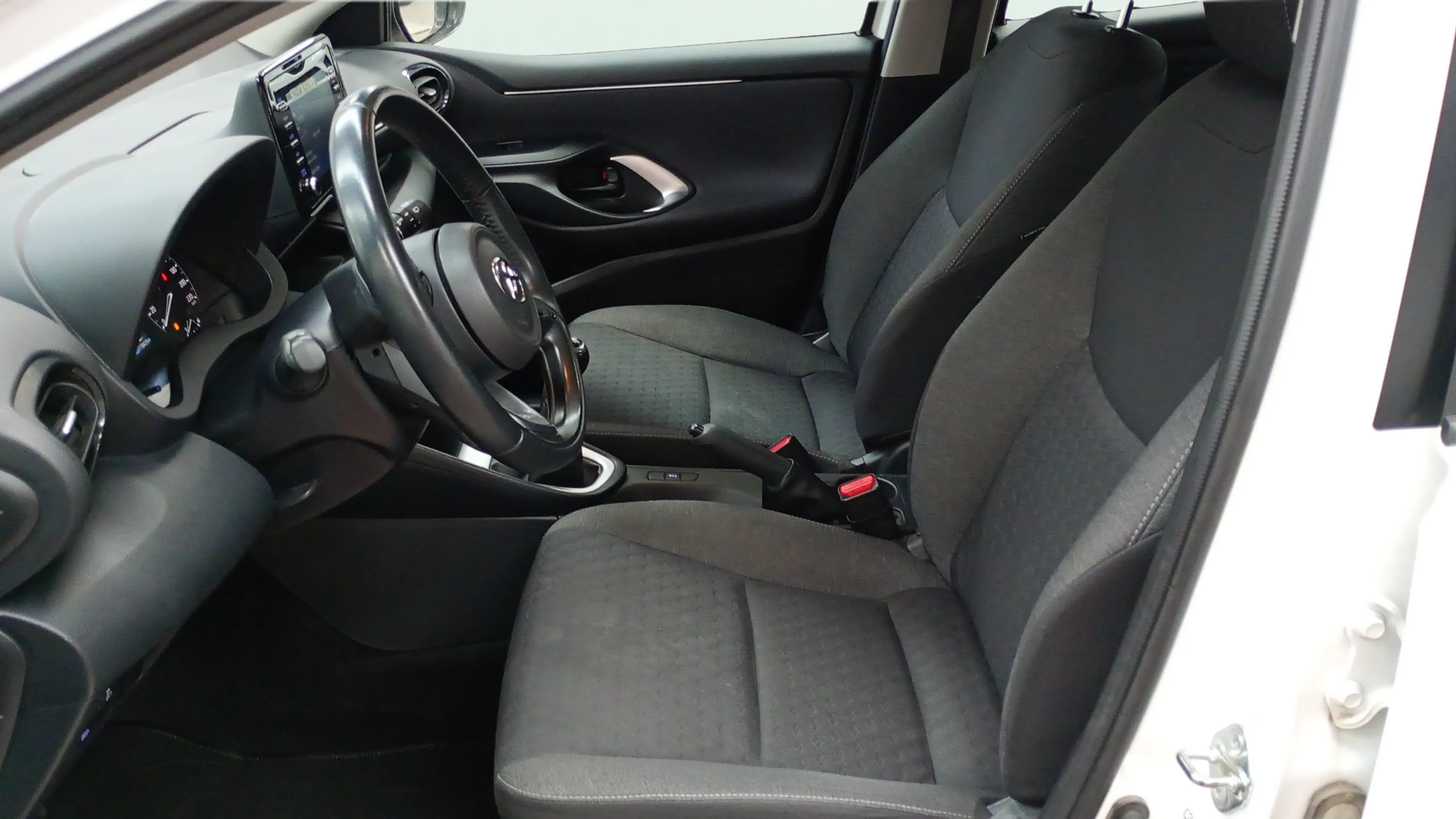 Toyota Yaris 1.5 125 S-Edition - foto 14