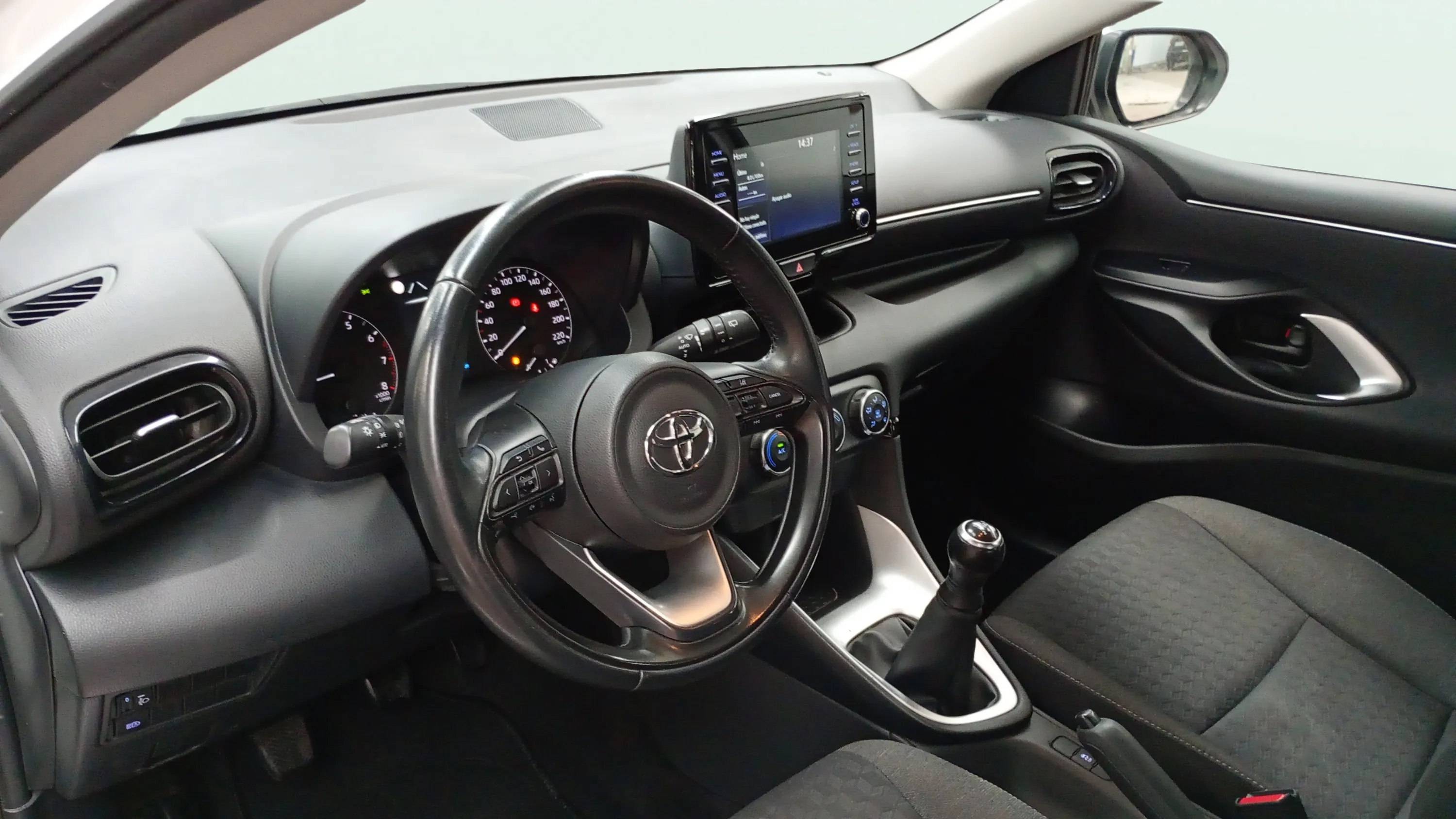 Toyota Yaris 1.5 125 S-Edition - foto 13