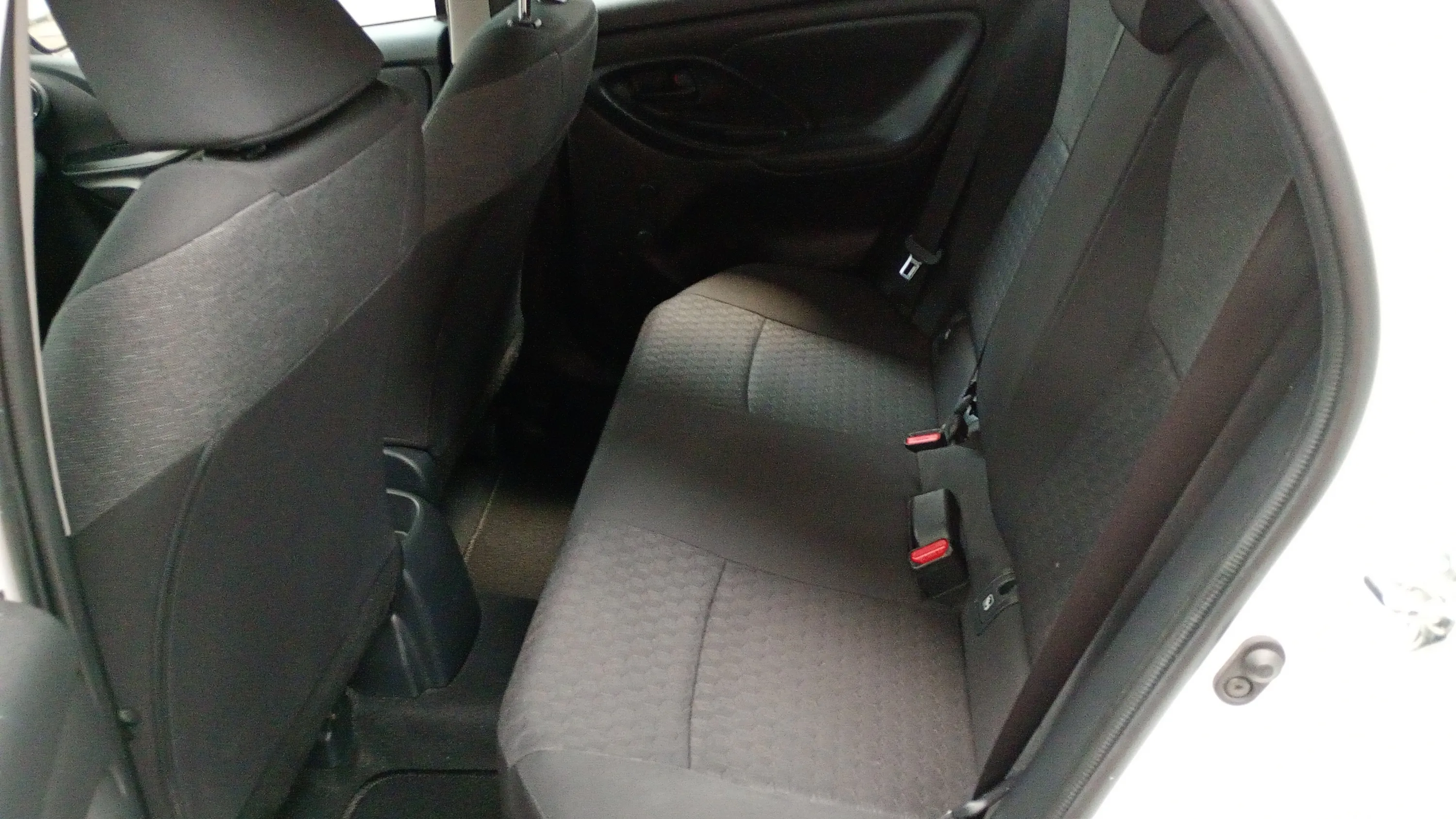 Toyota Yaris 1.5 125 S-Edition - foto 18