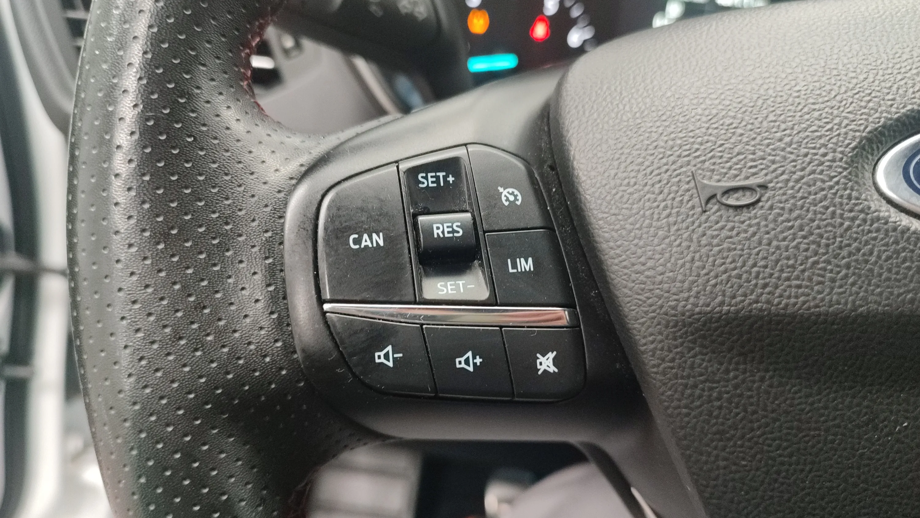 Ford Focus 1.0 EcoBoost MHEV ST-Line Style SIP - foto 13