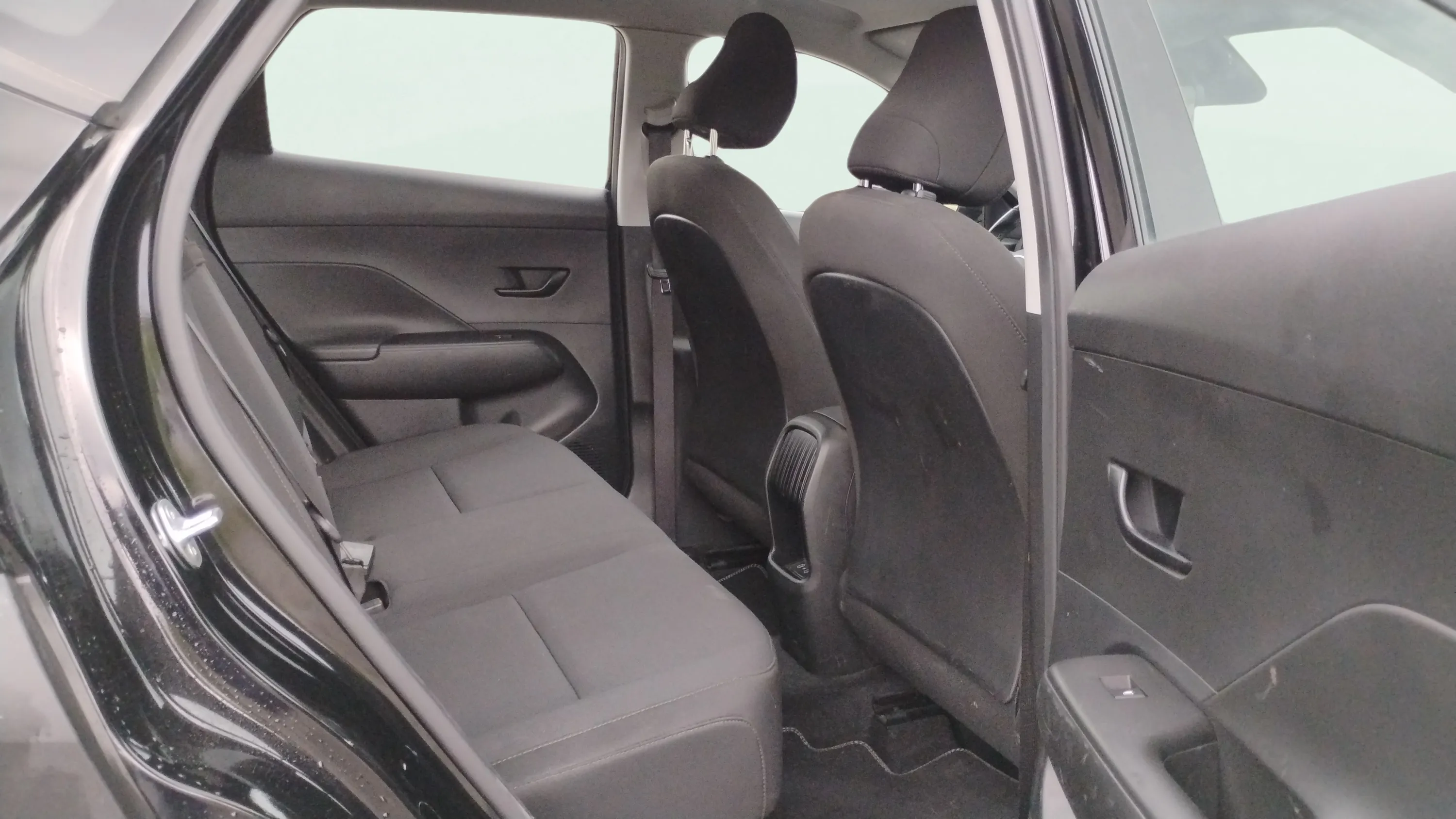 Hyundai Kona 1.6 GDI HEV Maxx DCT - foto 20