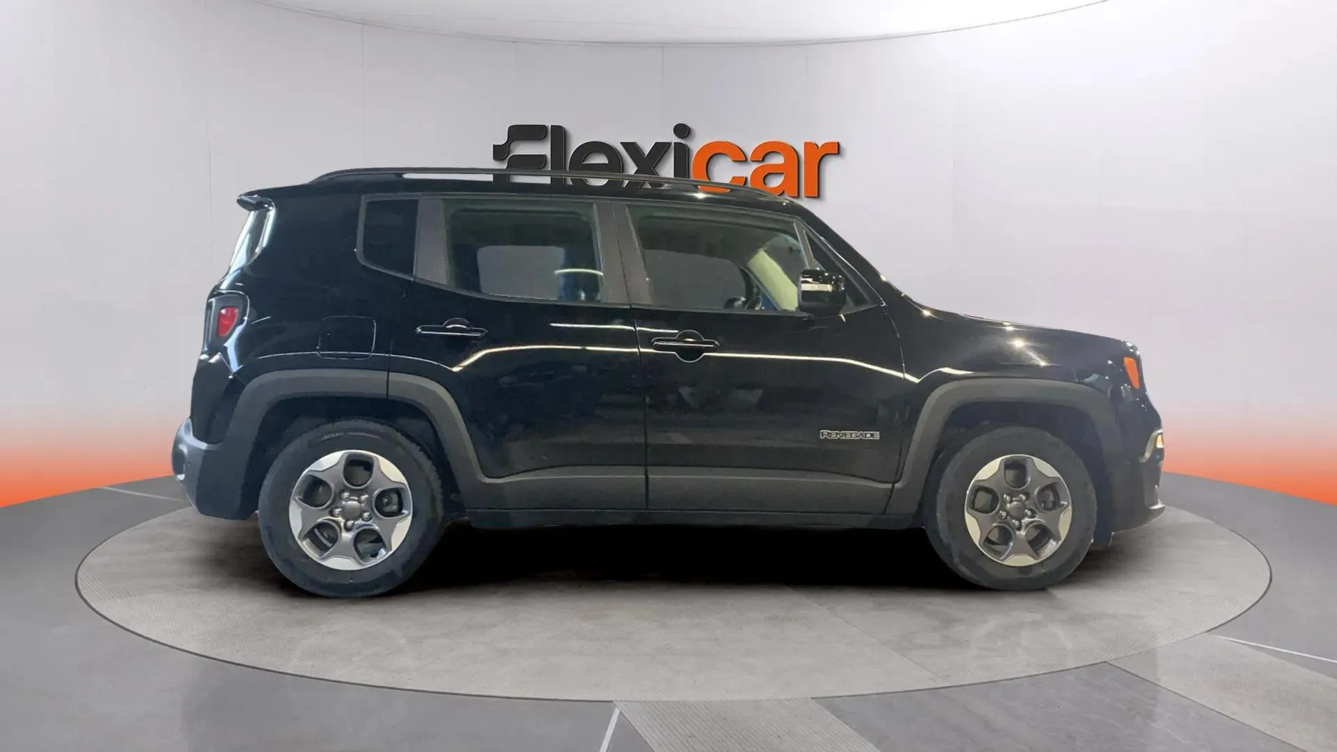 Jeep Renegade 1.6 E-TORQ Longitude FWD E6 - foto 9