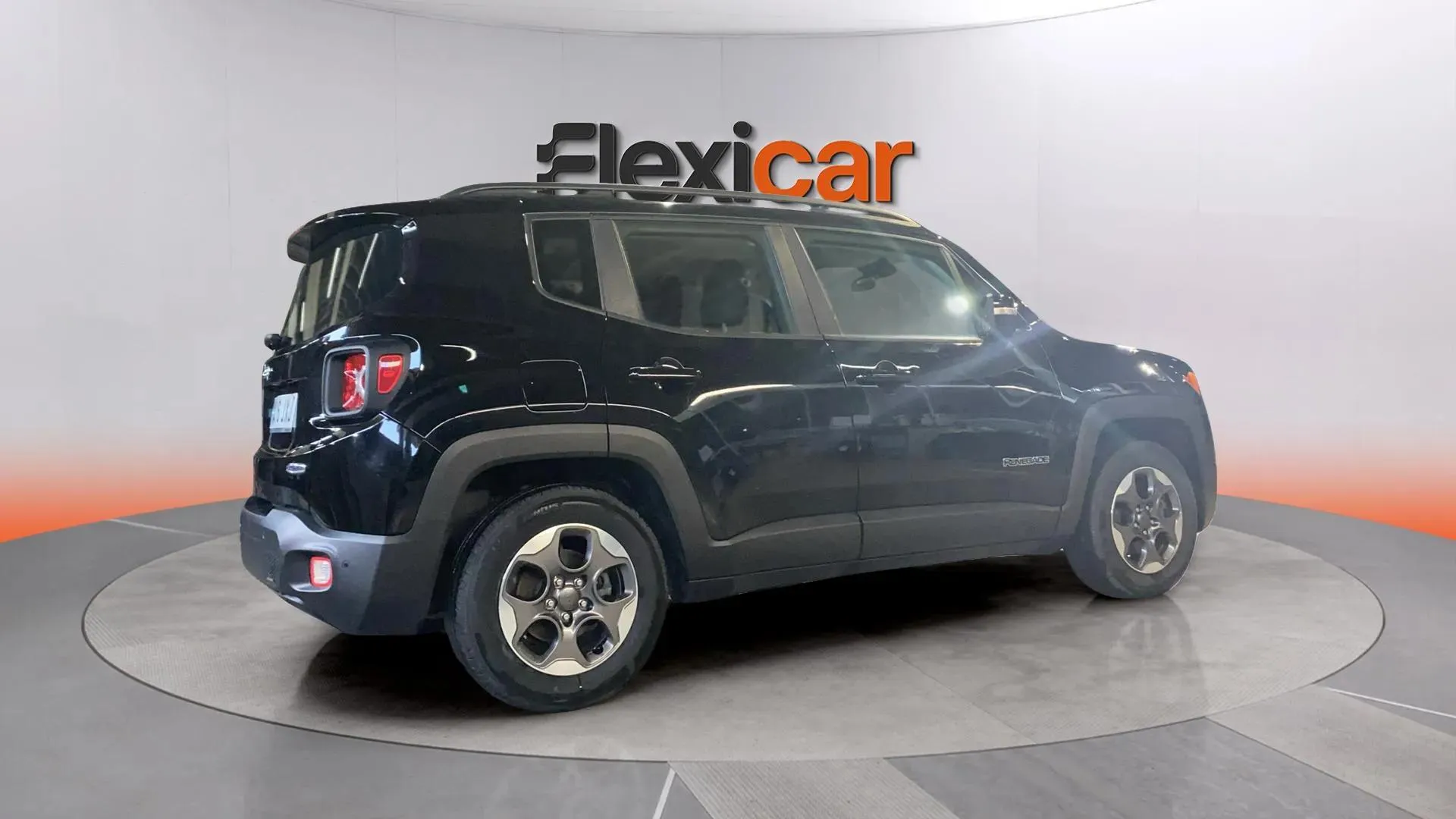 Jeep Renegade 1.6 E-TORQ Longitude FWD E6 - foto 8
