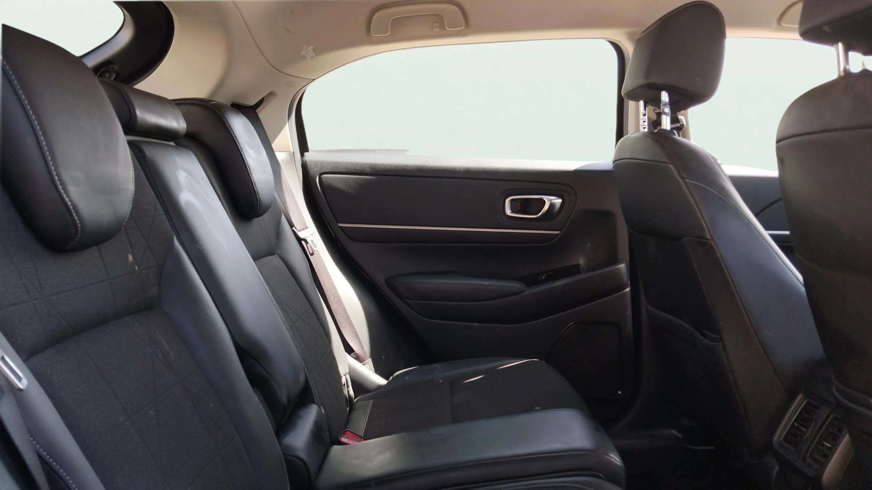 Honda HR-V 1.5 i-MMD Advance 4x2 - foto 9