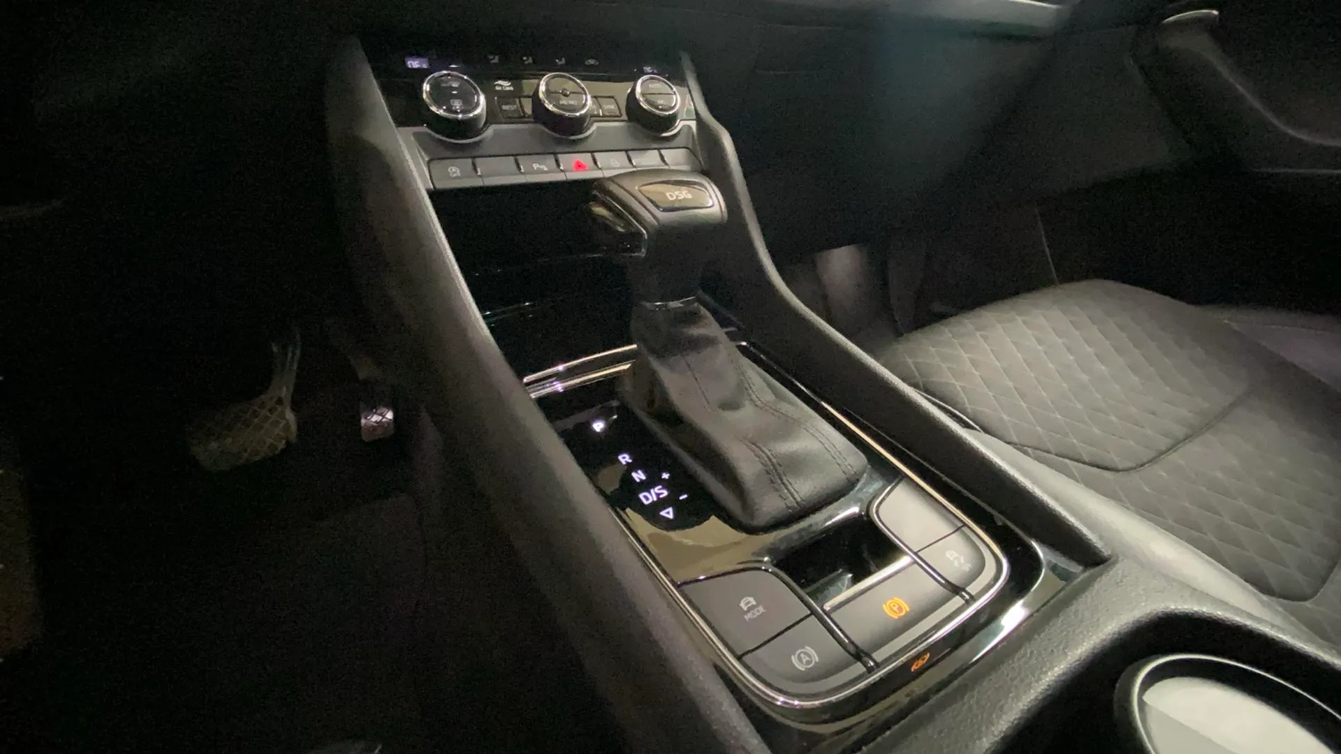 Škoda Kodiaq 2.0 TDI DSG 4x2 Ambition - foto 22