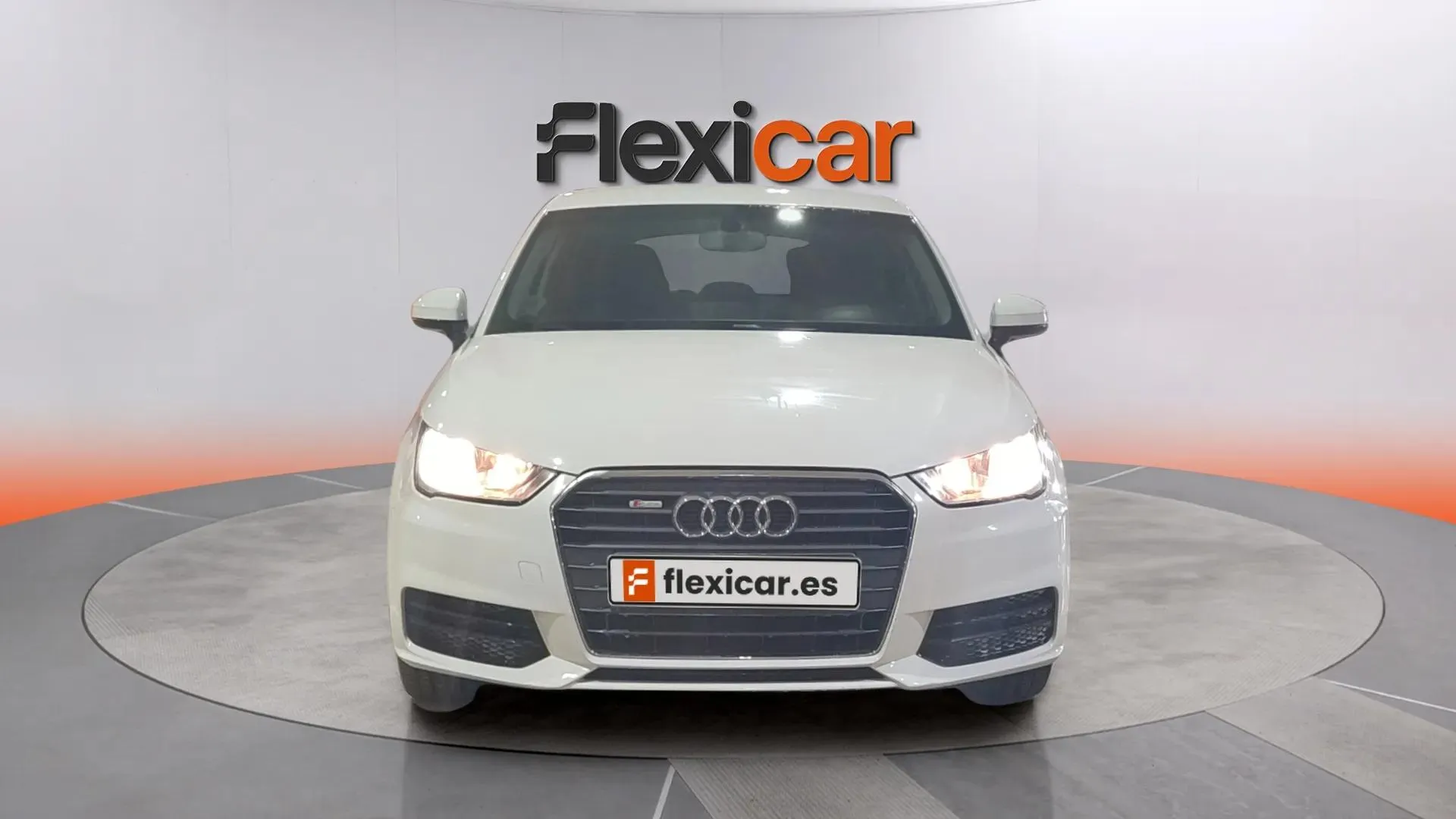 Audi A1 Attracted 1.4 TDI Sportback - foto 2