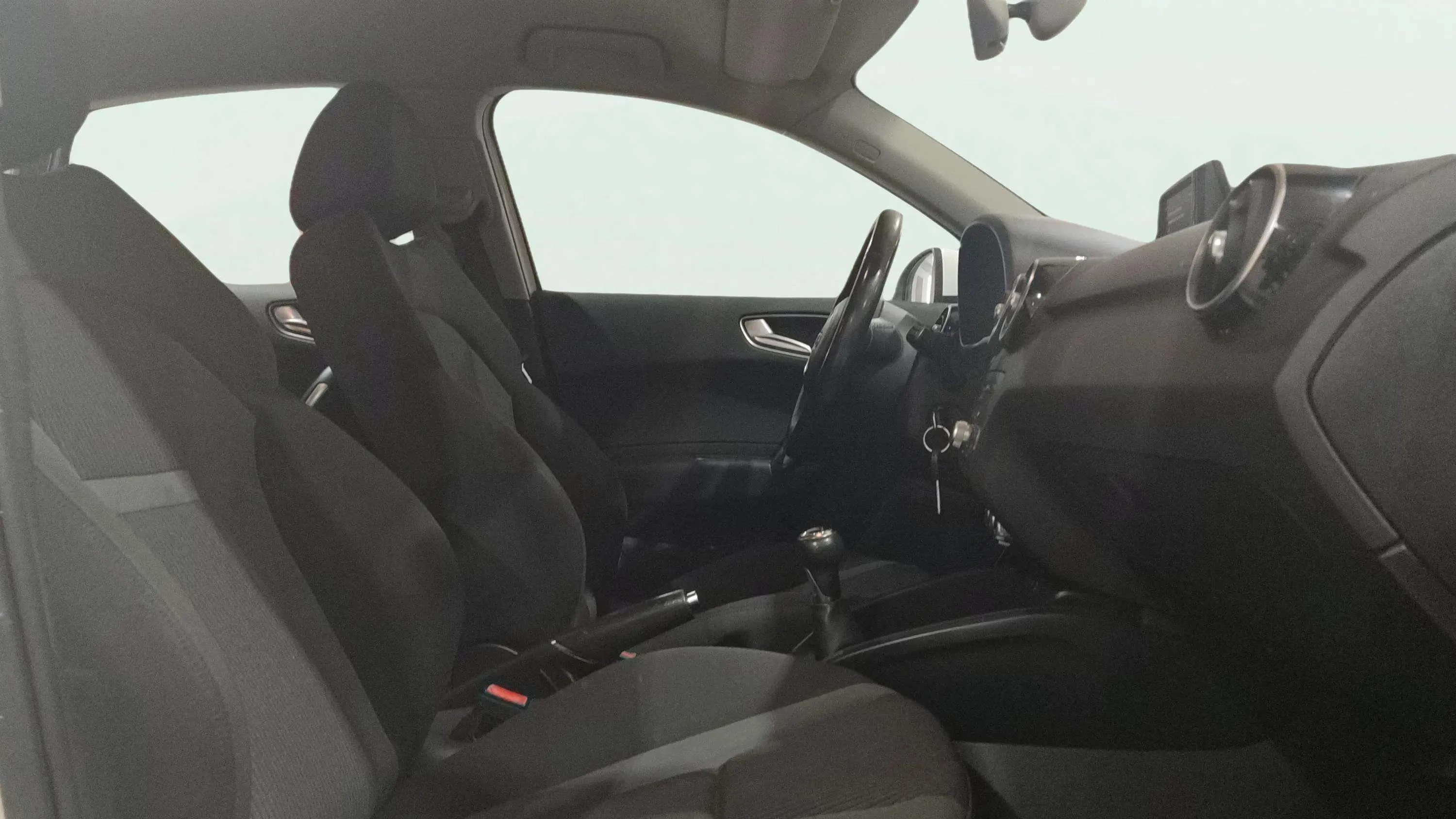 Audi A1 Attracted 1.4 TDI Sportback - foto 19