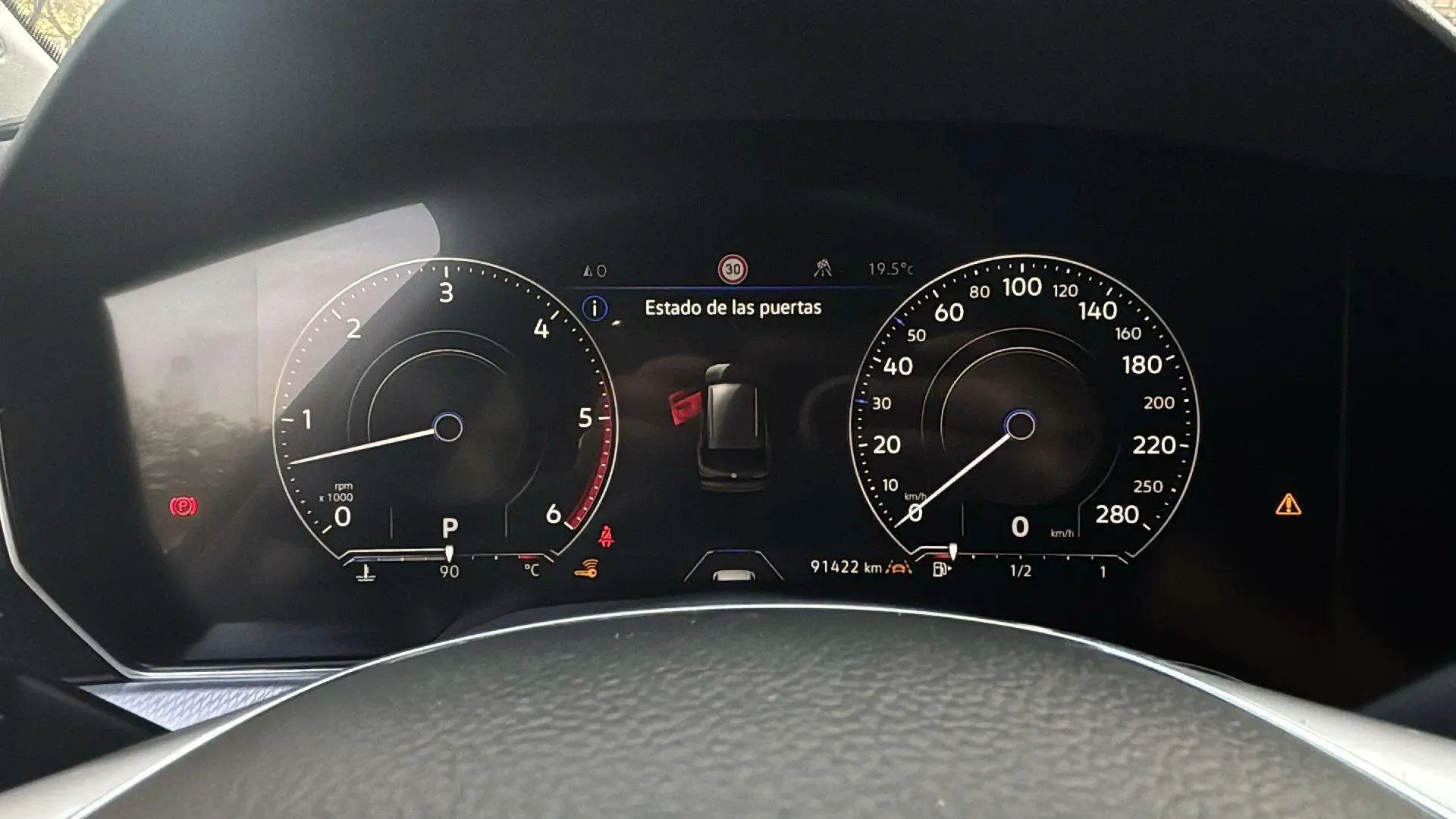 Volkswagen Touareg R-Line 3.0 TDI Tip 4Motion - foto 25