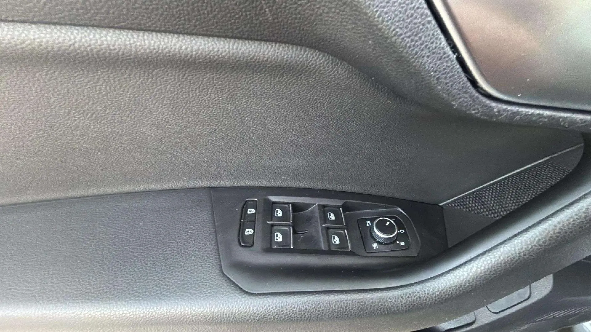 Volkswagen Touareg R-Line 3.0 TDI Tip 4Motion - foto 12