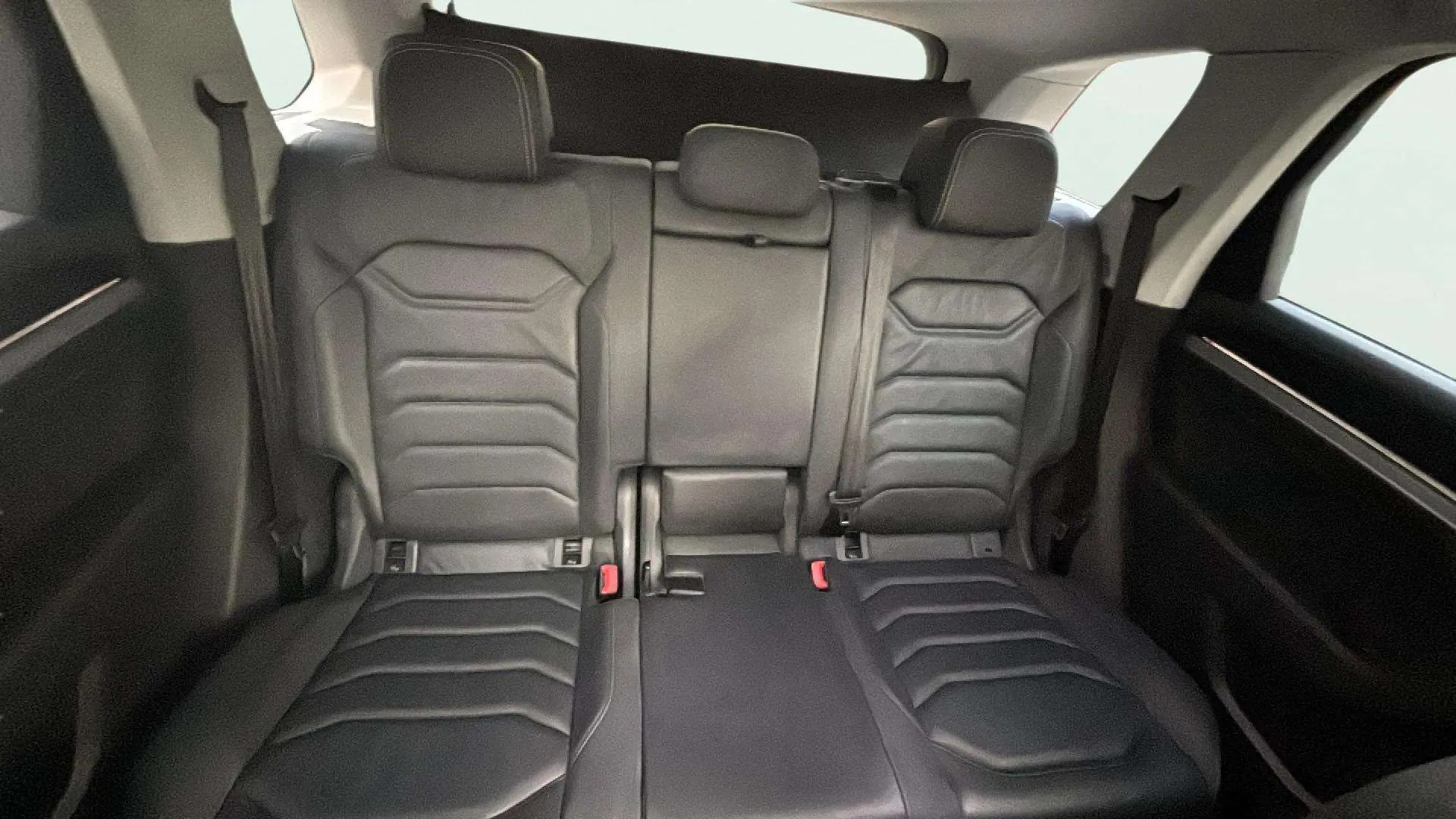 Volkswagen Touareg R-Line 3.0 TDI Tip 4Motion - foto 28