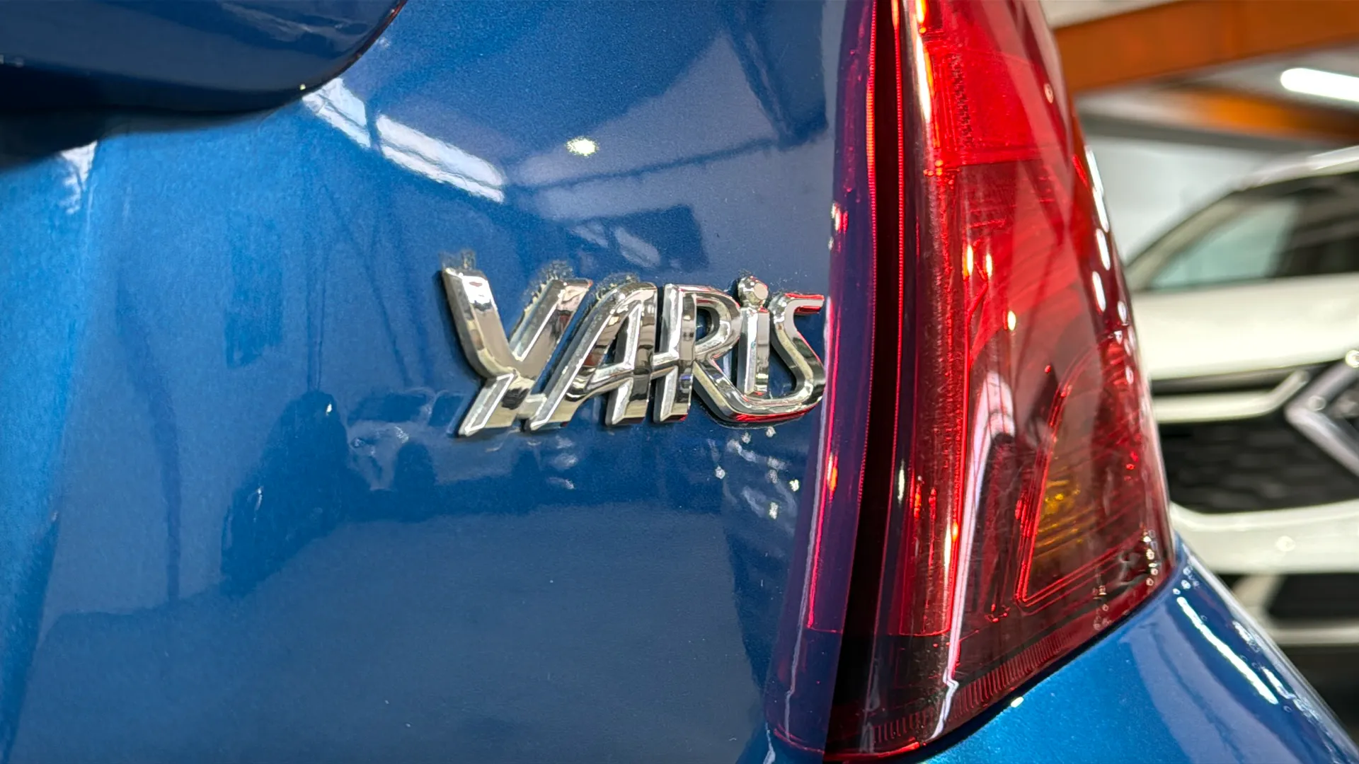 Toyota Yaris 1.3 100 Active - foto 28