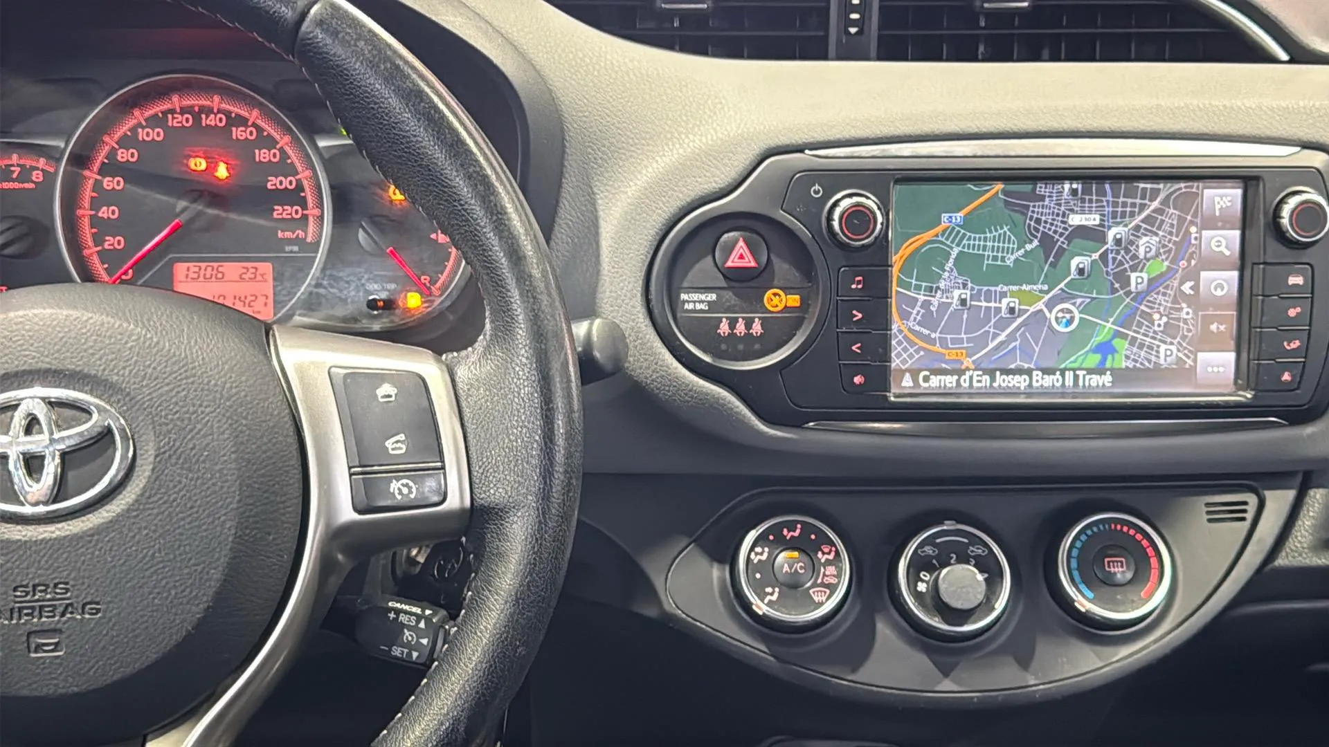 Toyota Yaris 1.3 100 Active - foto 15