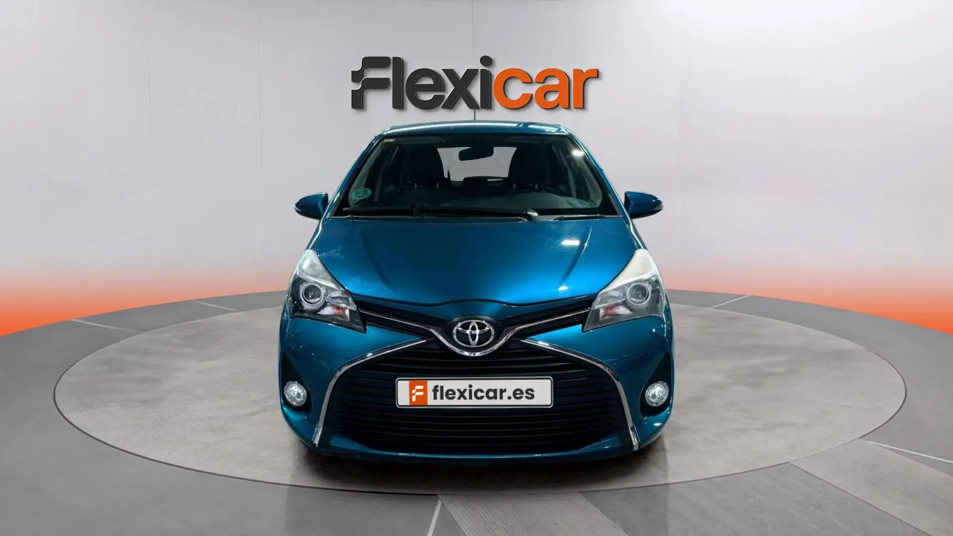 Toyota Yaris 1.3 100 Active - foto 2