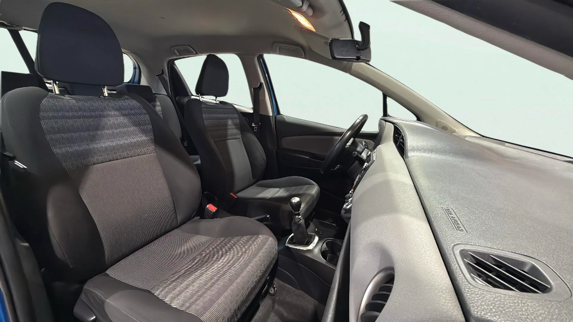 Toyota Yaris 1.3 100 Active - foto 9