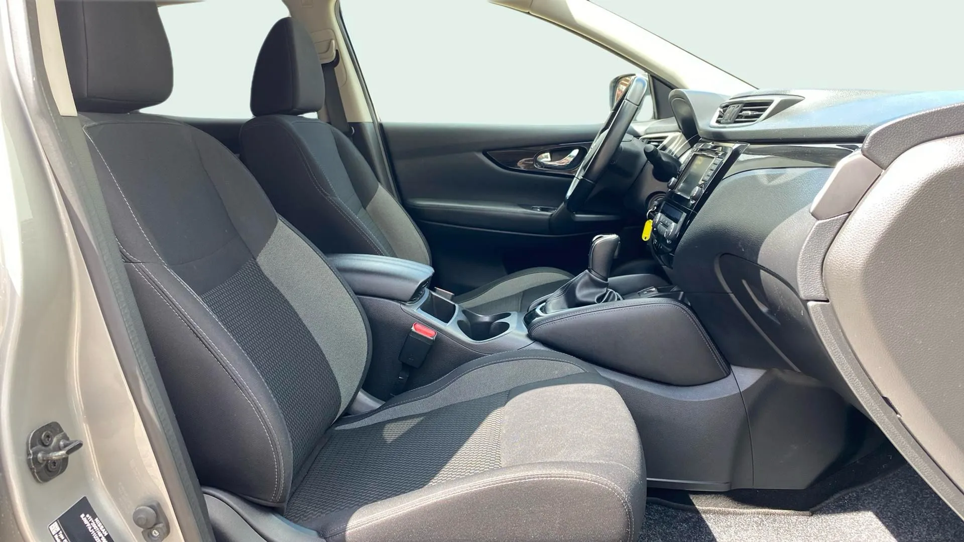 Nissan Qashqai DIG-T E6D DCT N-Motion - foto 15
