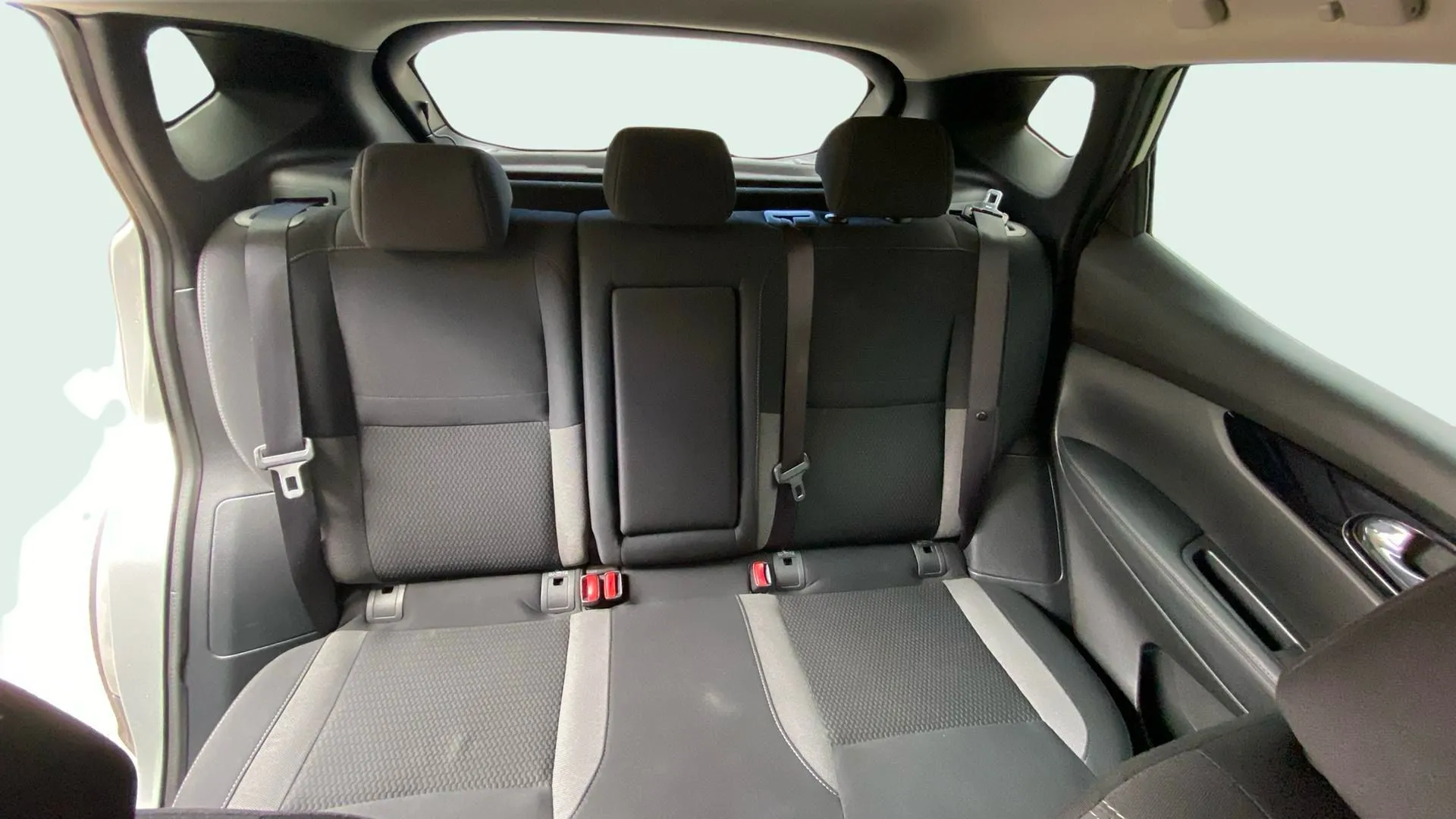 Nissan Qashqai DIG-T E6D DCT N-Motion - foto 17