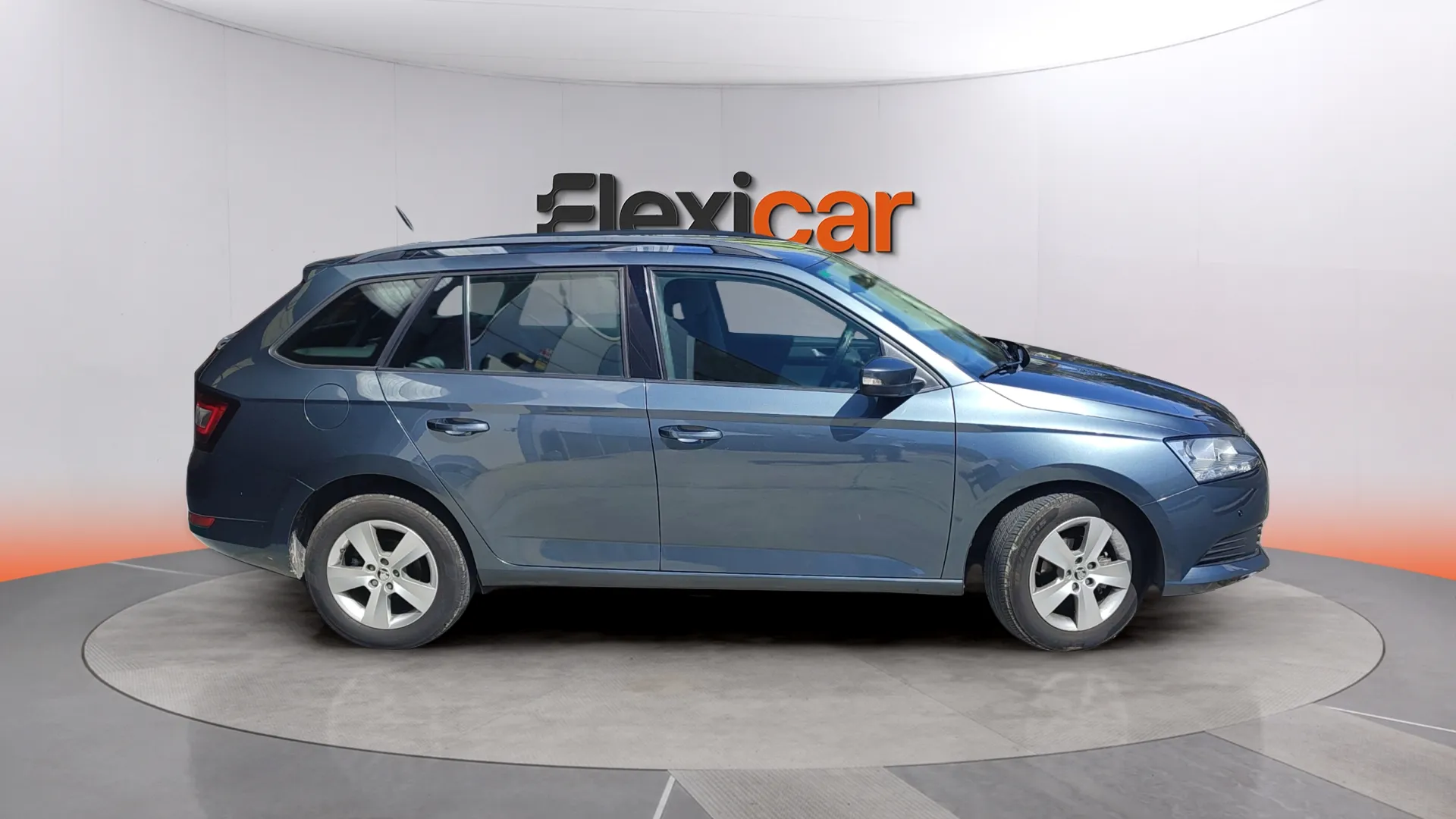 Škoda Fabia 1.0 TSI Active - foto 3