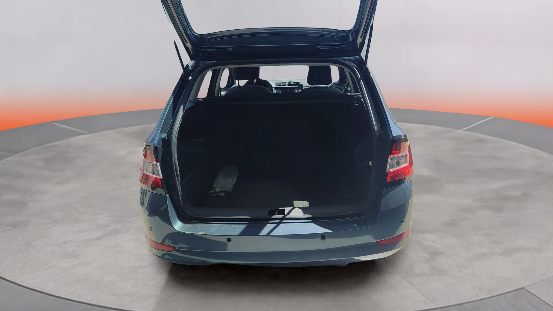 Škoda Fabia 1.0 TSI Active - foto 13