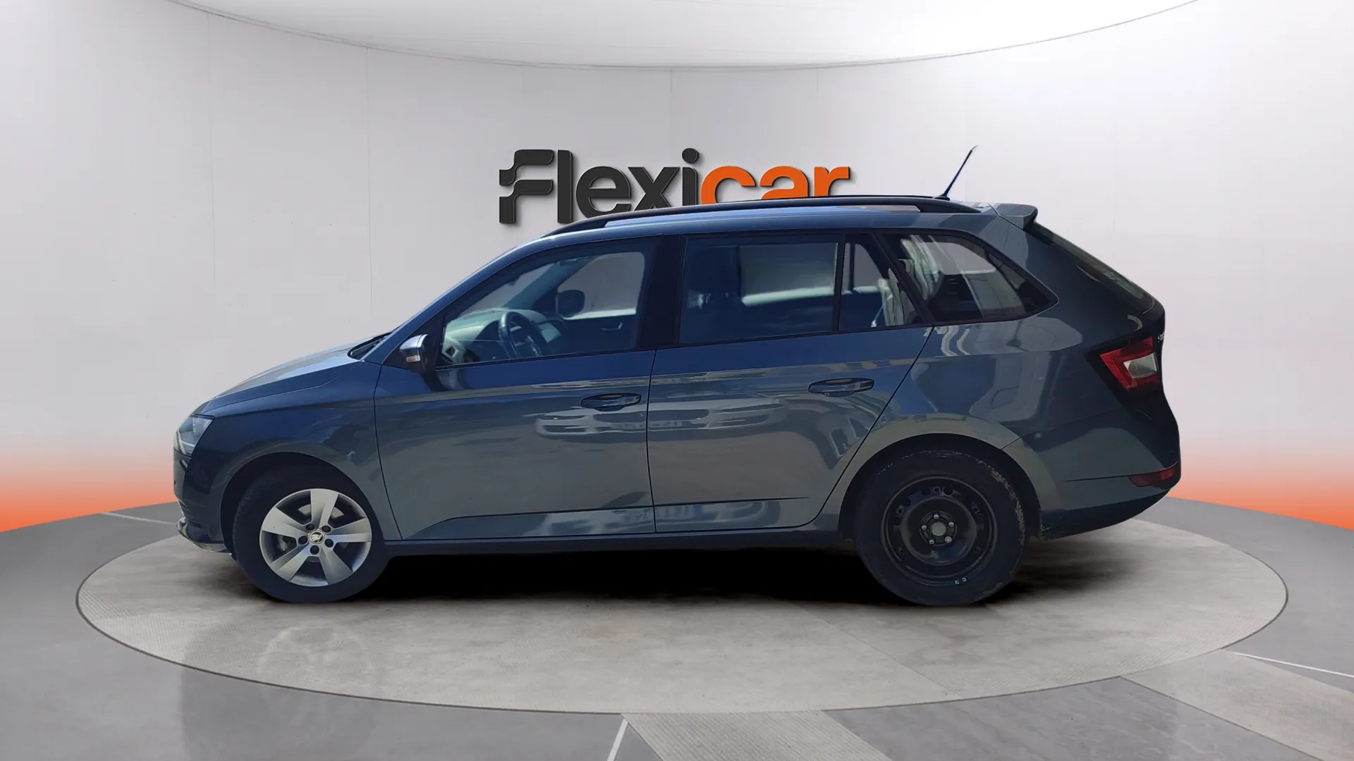 Škoda Fabia 1.0 TSI Active - foto 5