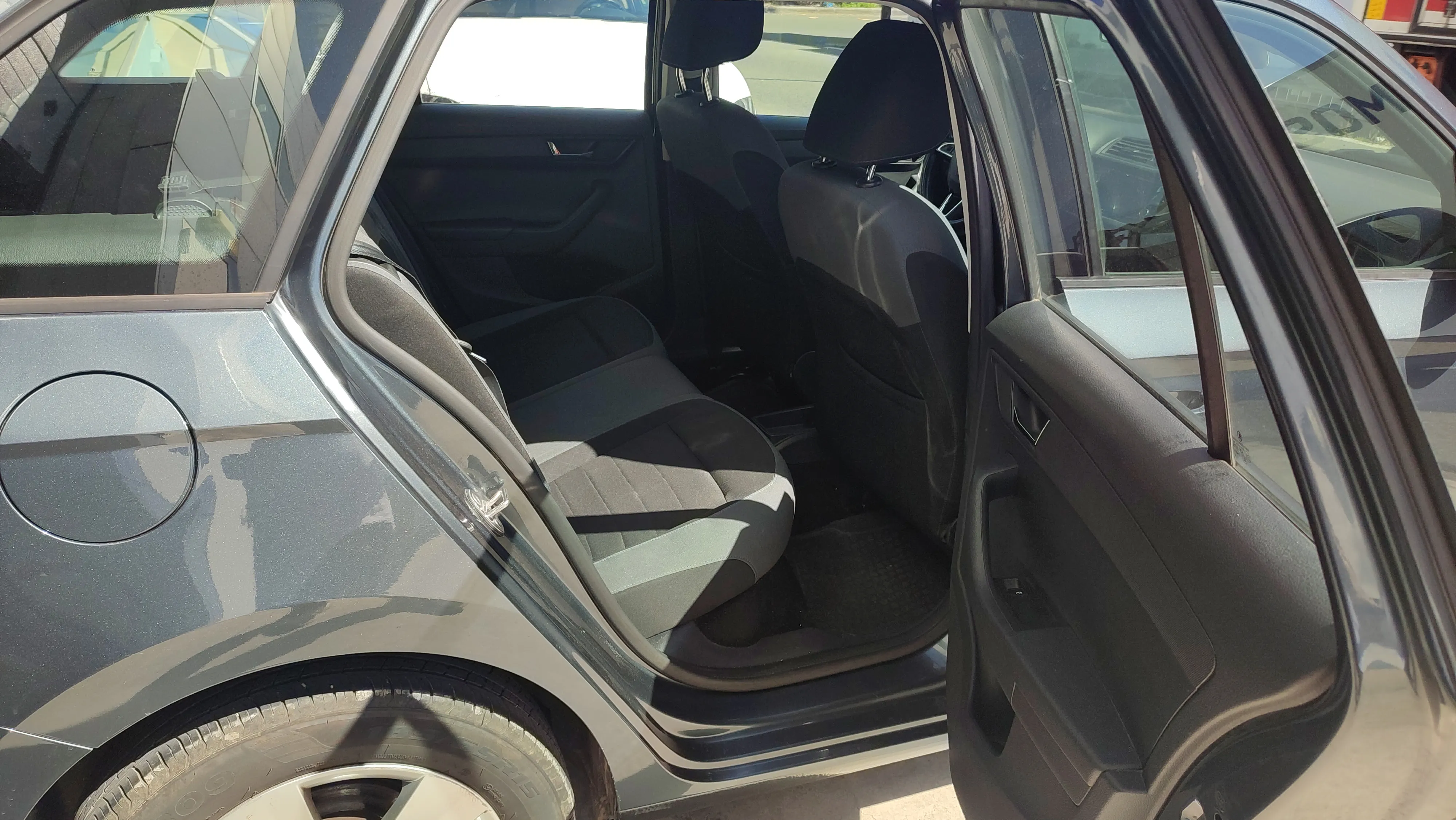 Škoda Fabia 1.0 TSI Active - foto 11