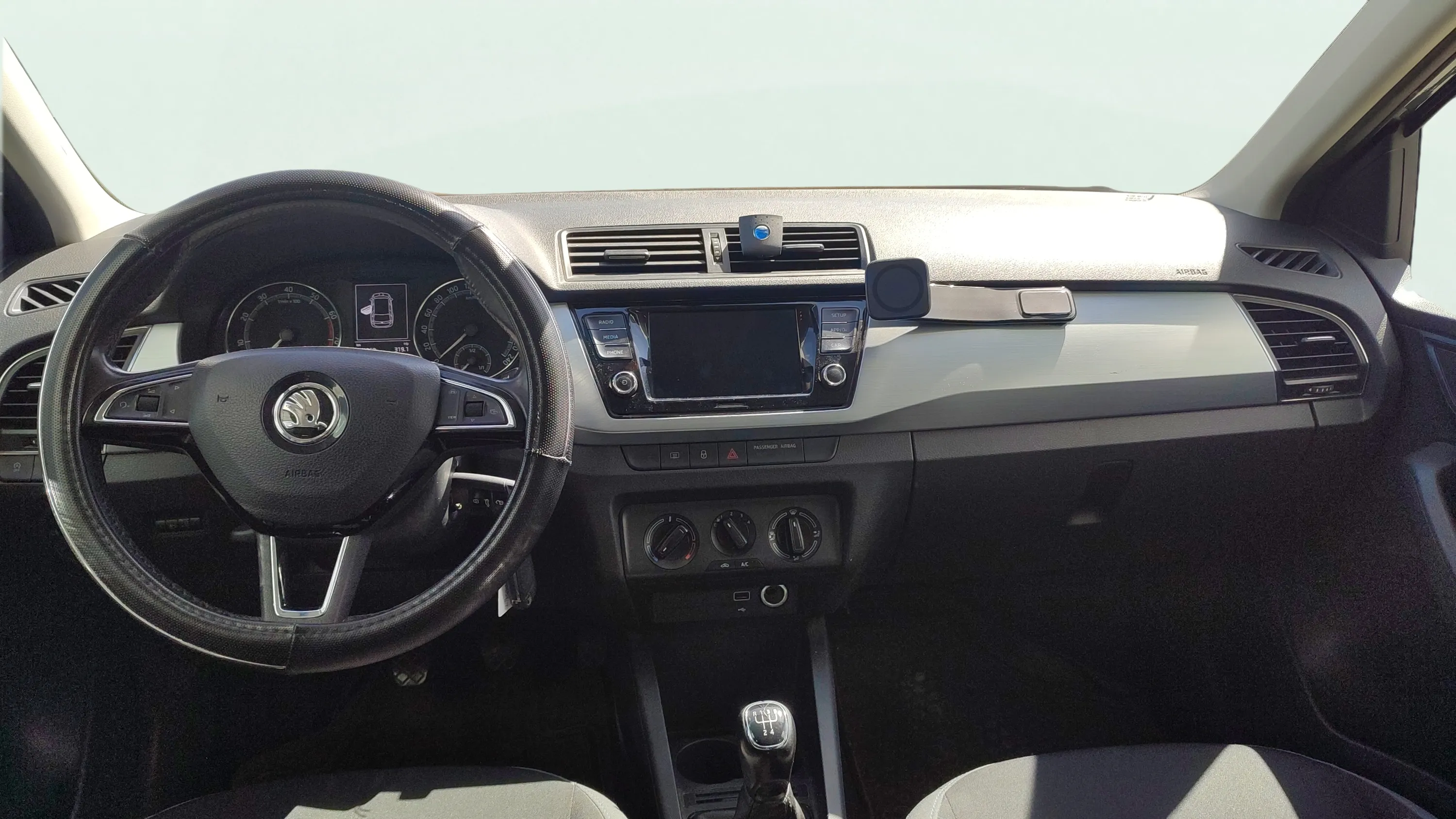 Škoda Fabia 1.0 TSI Active - foto 6