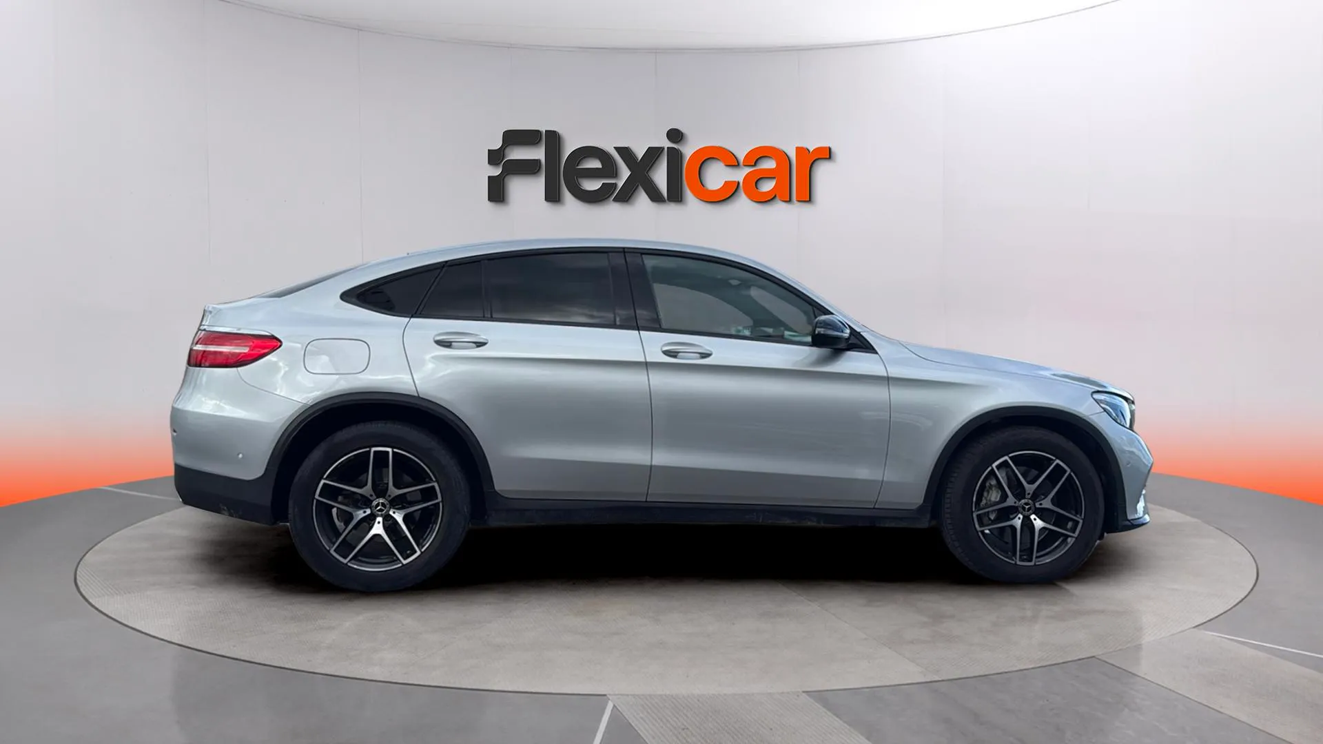 Mercedes-Benz GLC 220 d 4MATIC - foto 8