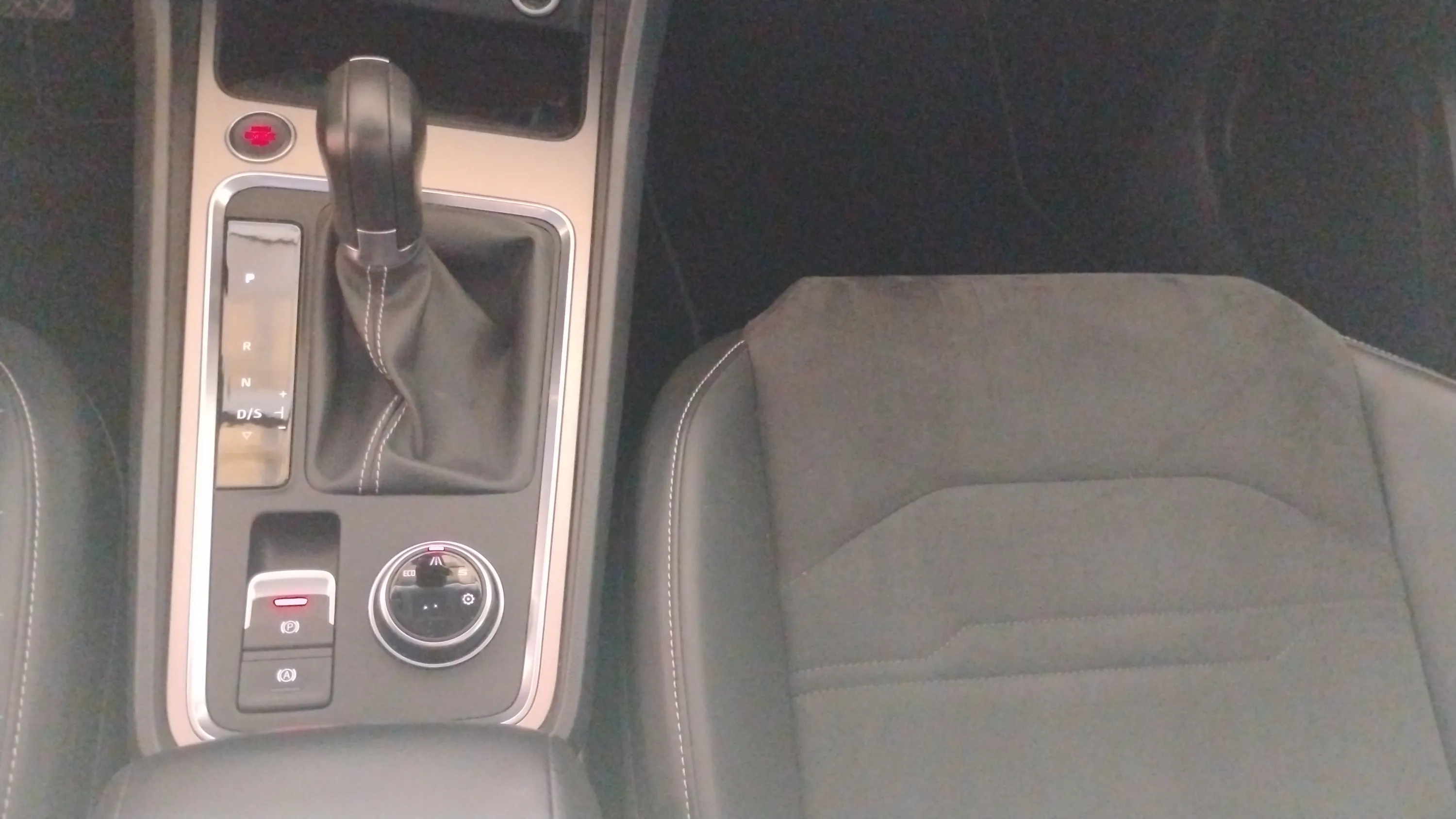 SEAT Ateca 2.0 TDI DSG X-Perience - foto 16