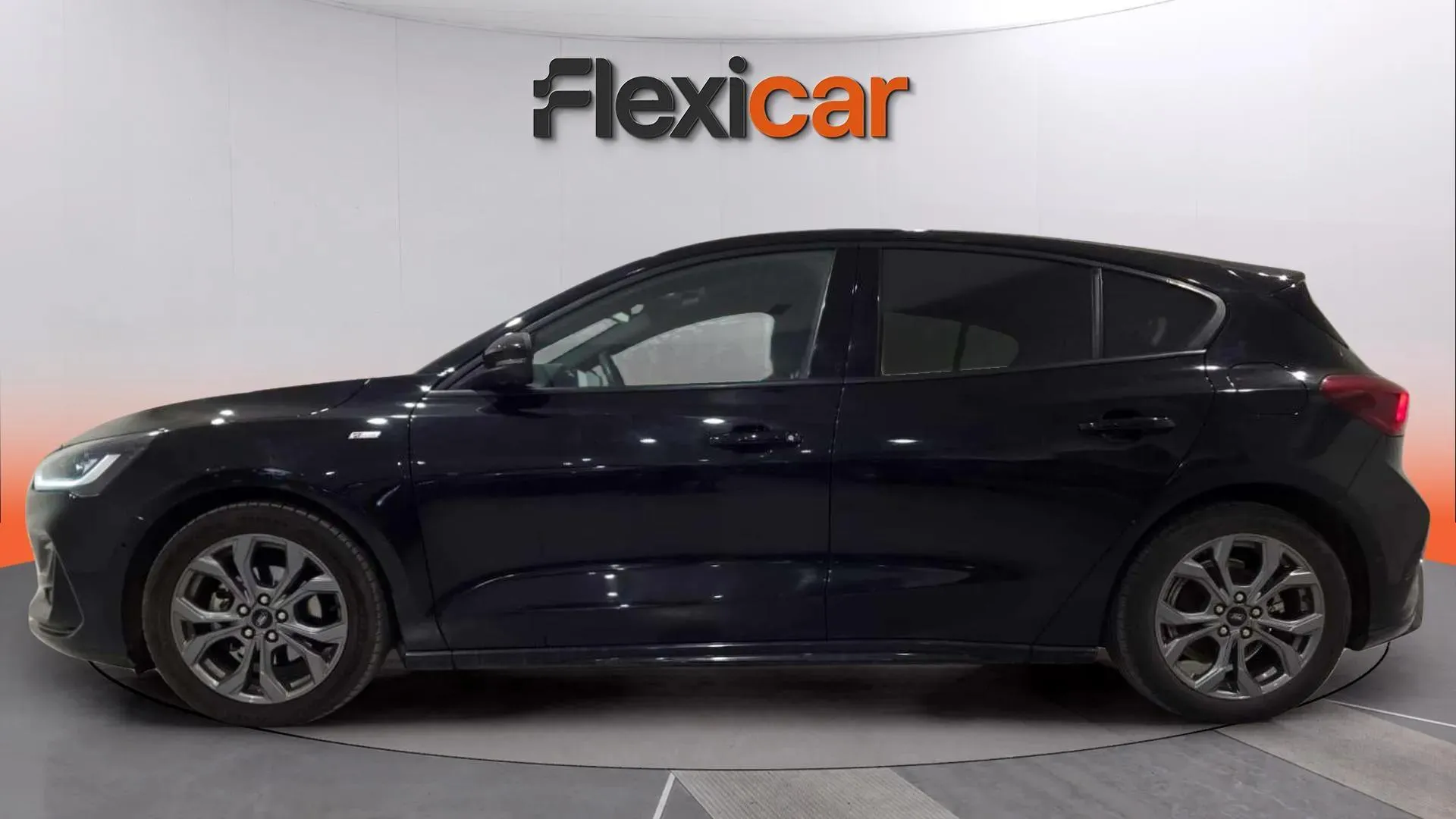 Ford Focus 1.0 EcoBoost MHEV ST-Line - foto 3