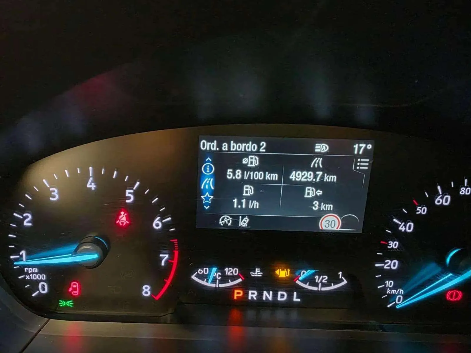 Ford Focus 1.0 EcoBoost MHEV ST-Line - foto 16