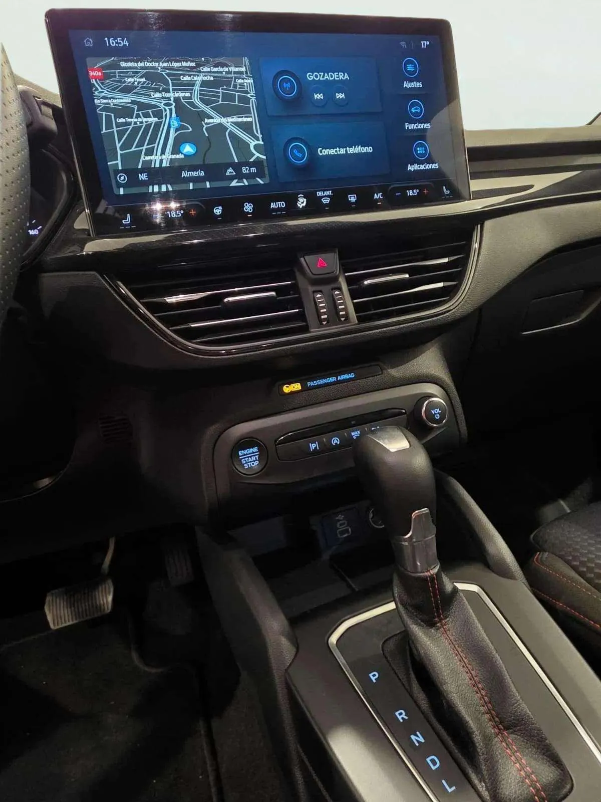 Ford Focus 1.0 EcoBoost MHEV ST-Line - foto 15