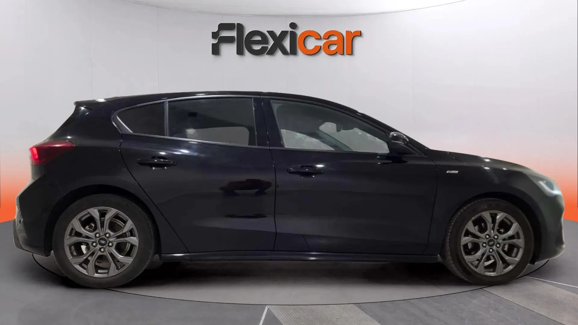 Ford Focus 1.0 EcoBoost MHEV ST-Line - foto 5