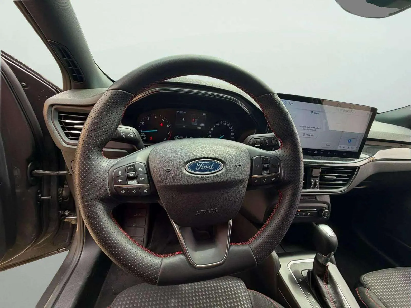 Ford Focus 1.0 EcoBoost MHEV ST-Line - foto 8