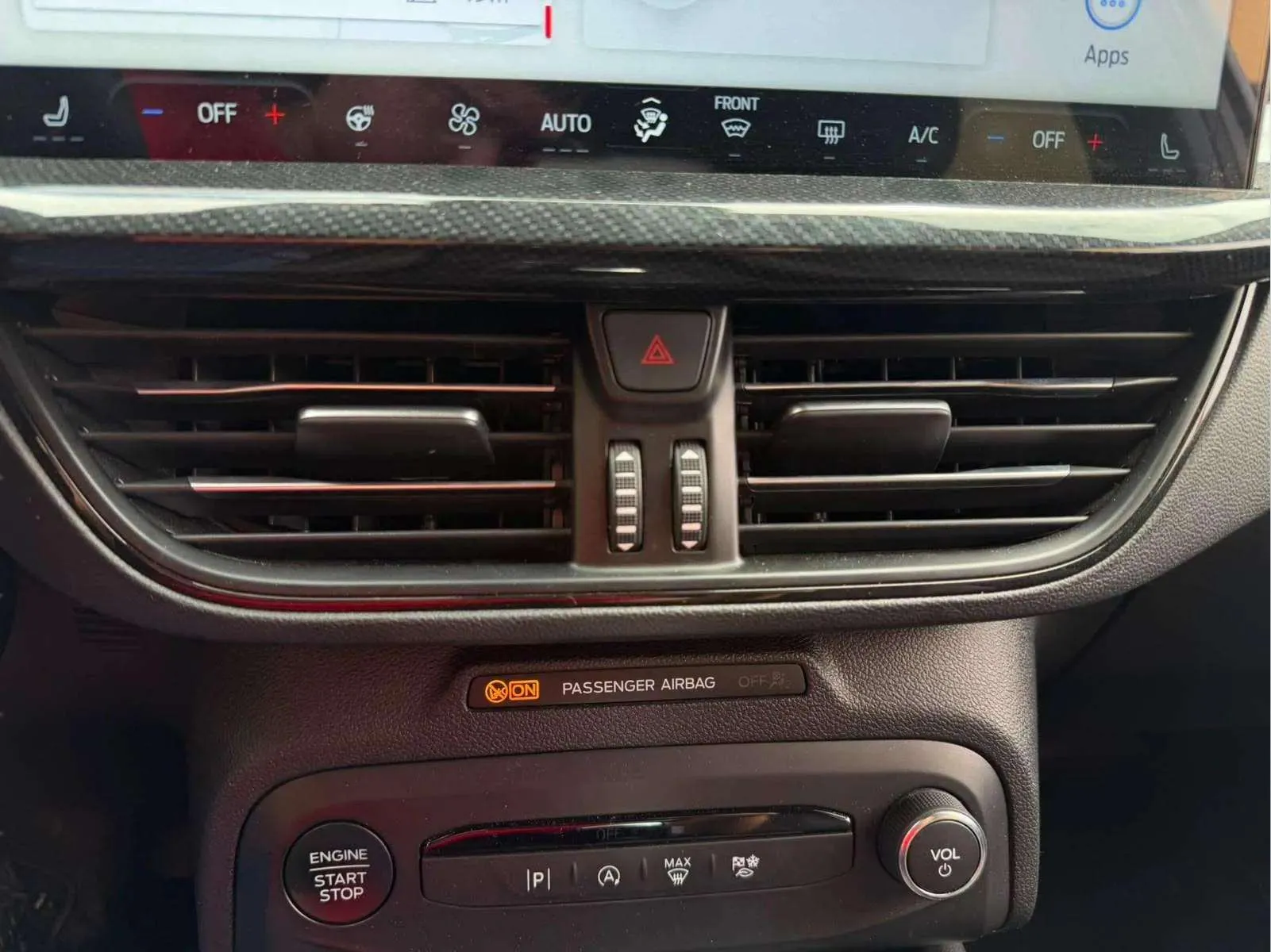 Ford Focus 1.0 EcoBoost MHEV ST-Line - foto 11