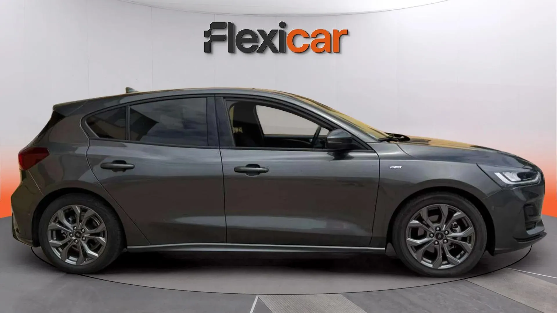 Ford Focus 1.0 EcoBoost MHEV ST-Line - foto 6
