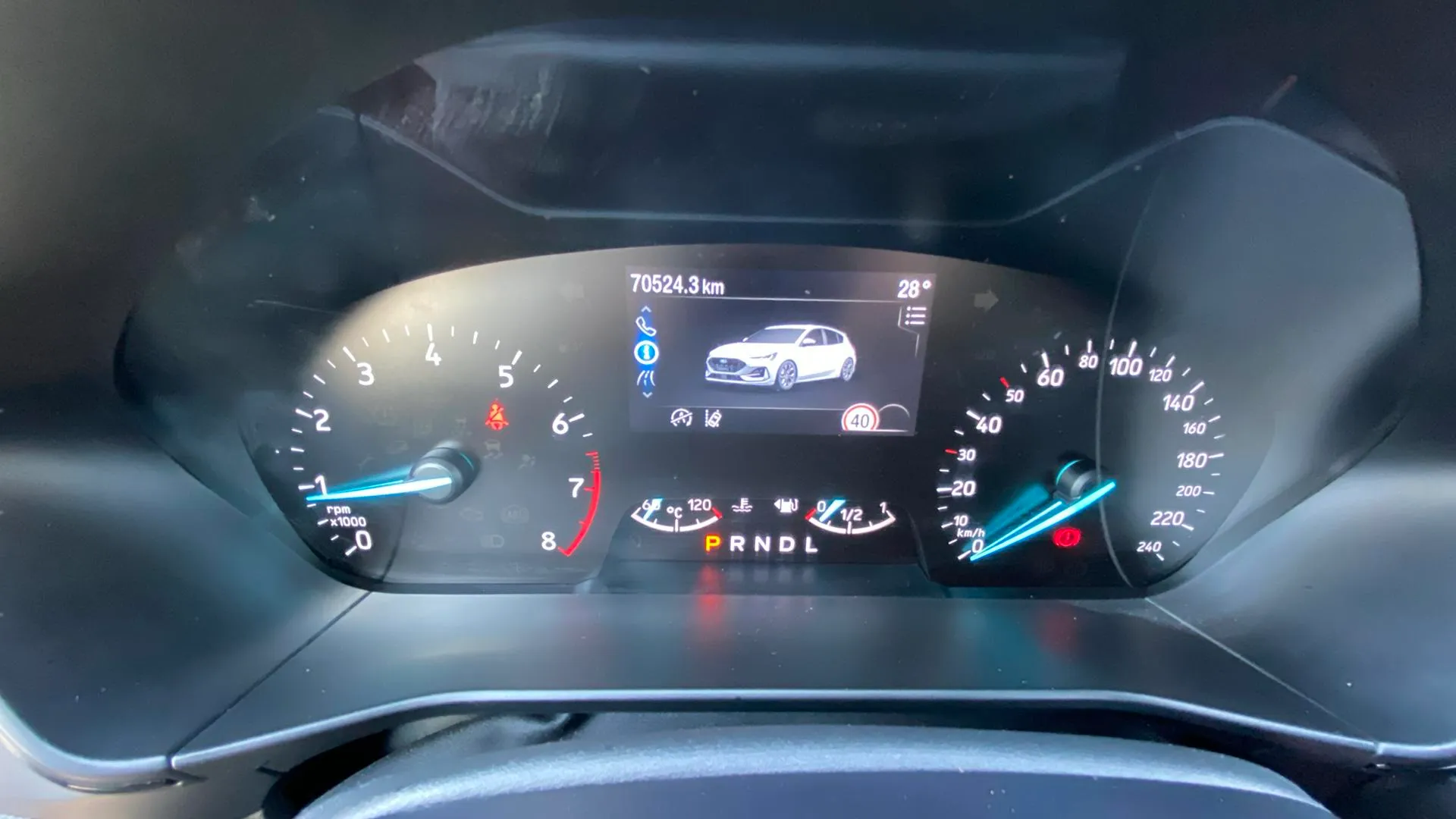 Ford Focus 1.0 EcoBoost MHEV ST-Line - foto 12
