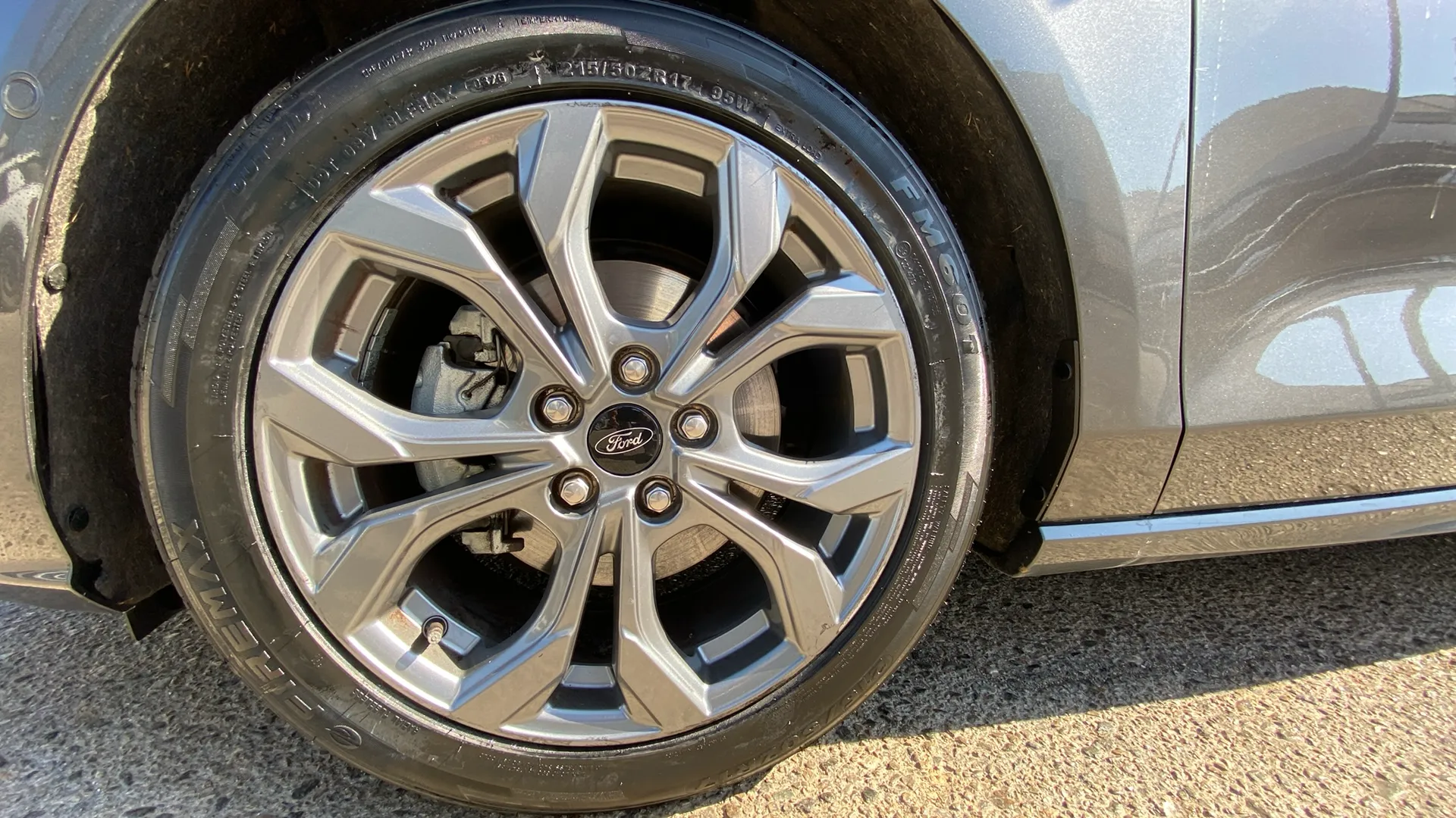 Ford Focus 1.0 EcoBoost MHEV ST-Line - foto 18