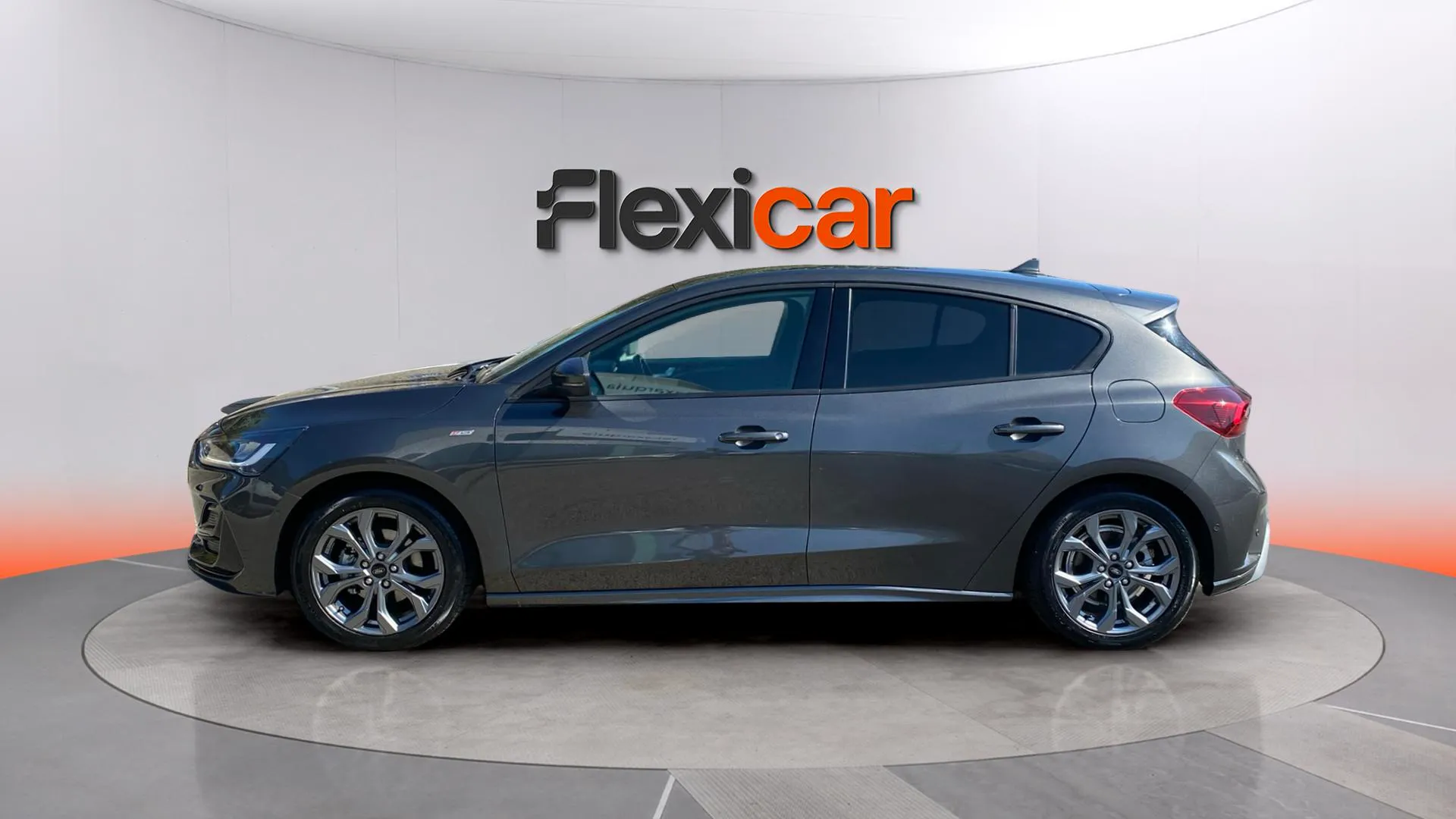 Ford Focus 1.0 EcoBoost MHEV ST-Line - foto 3