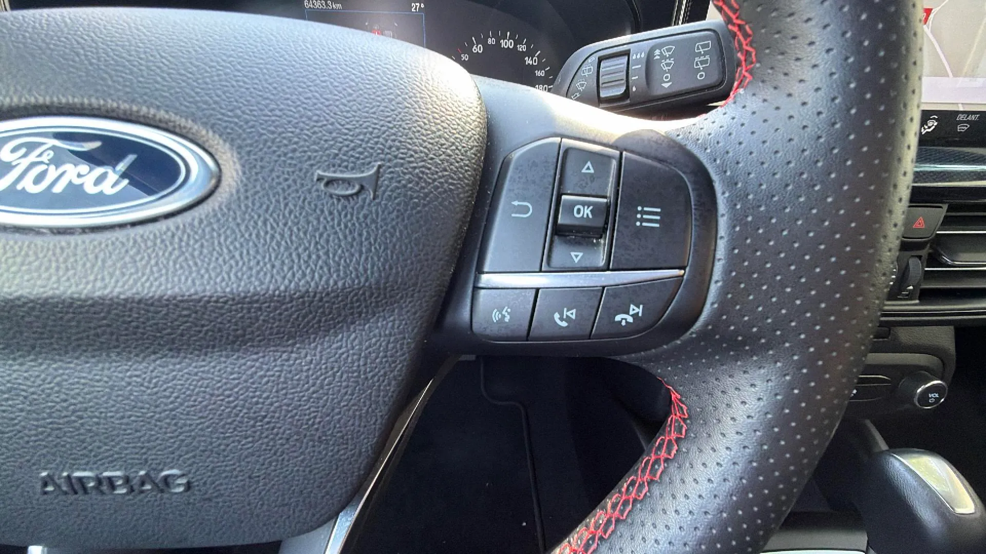 Ford Focus 1.0 EcoBoost MHEV ST-Line - foto 15