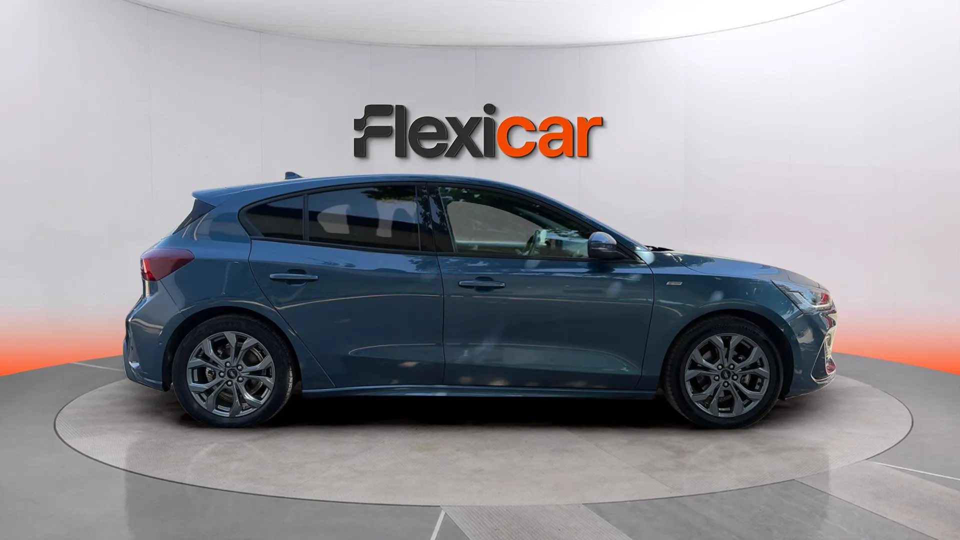 Ford Focus 1.0 EcoBoost MHEV ST-Line - foto 3