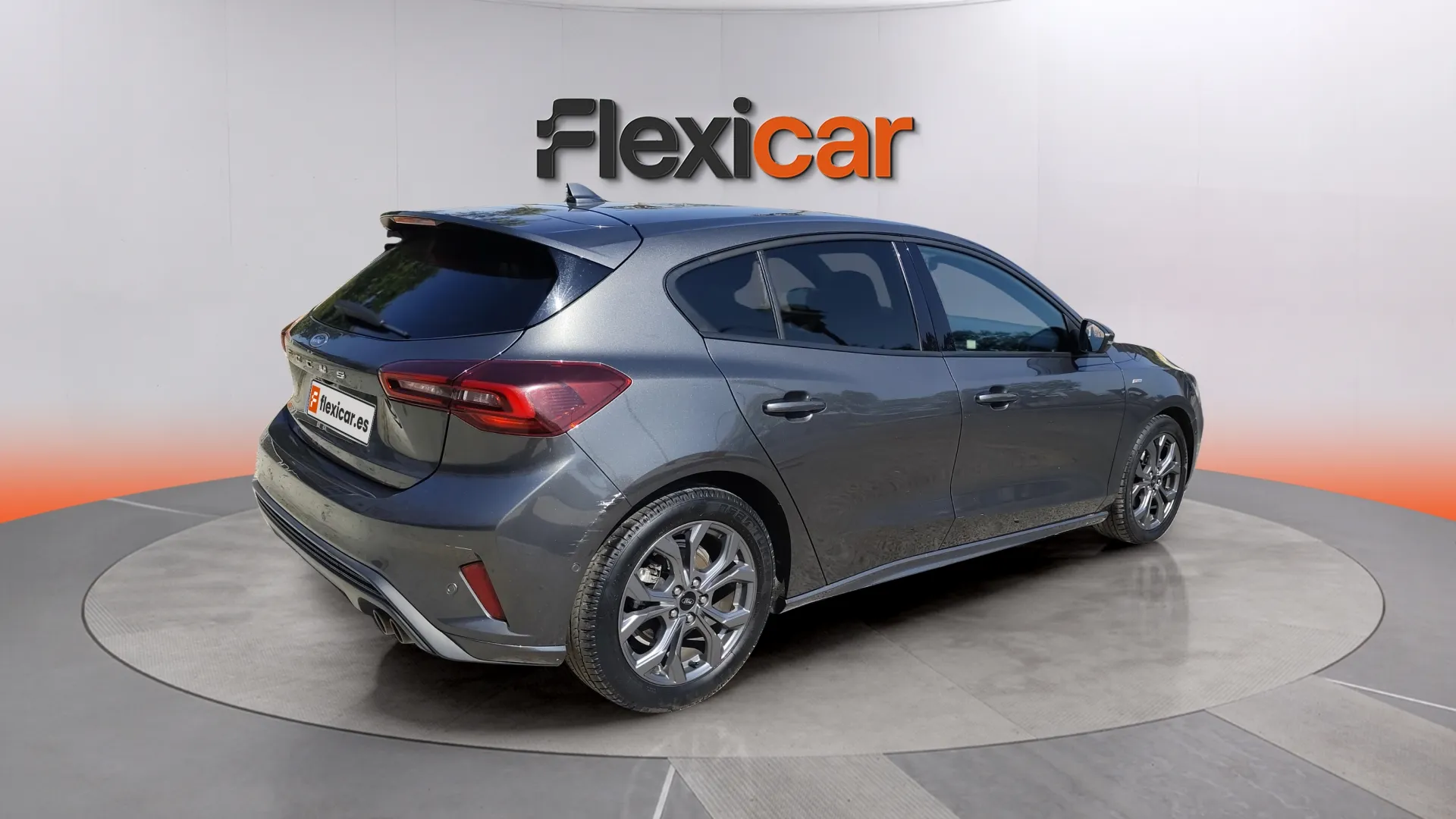 Ford Focus 1.0 EcoBoost MHEV ST-Line - foto 4